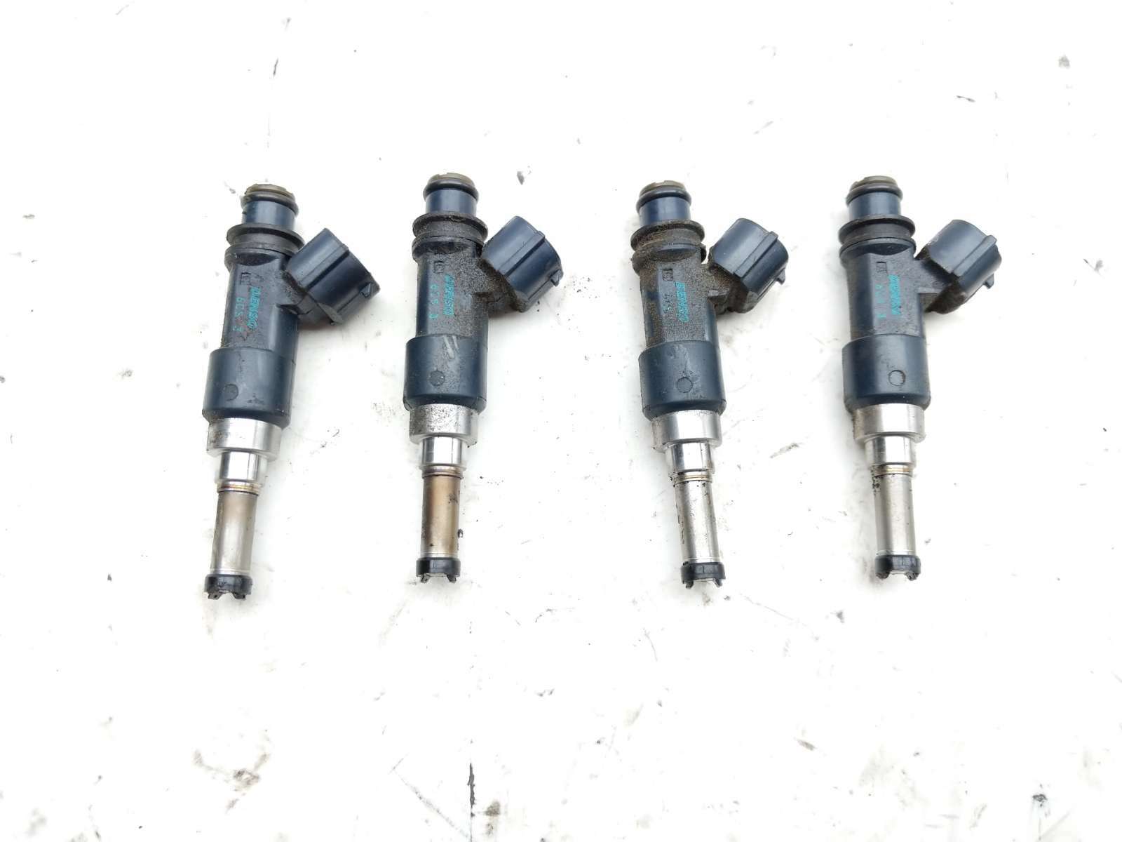 06 Yamaha R1 YZF-R1 Fuel Injectors