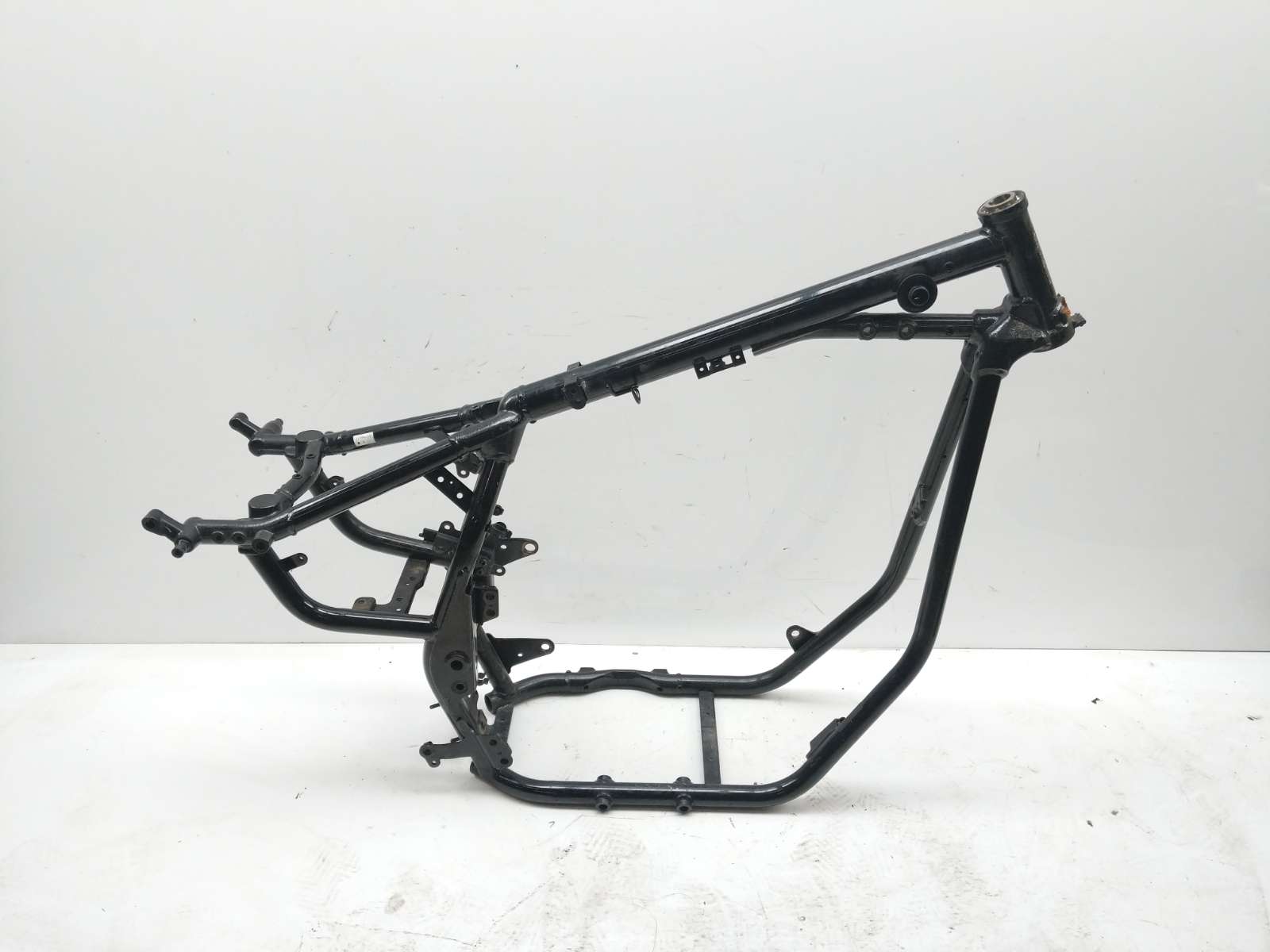 16 Yamaha XVS 950 Bolt Main Frame Chassis STRAIGHT CLN