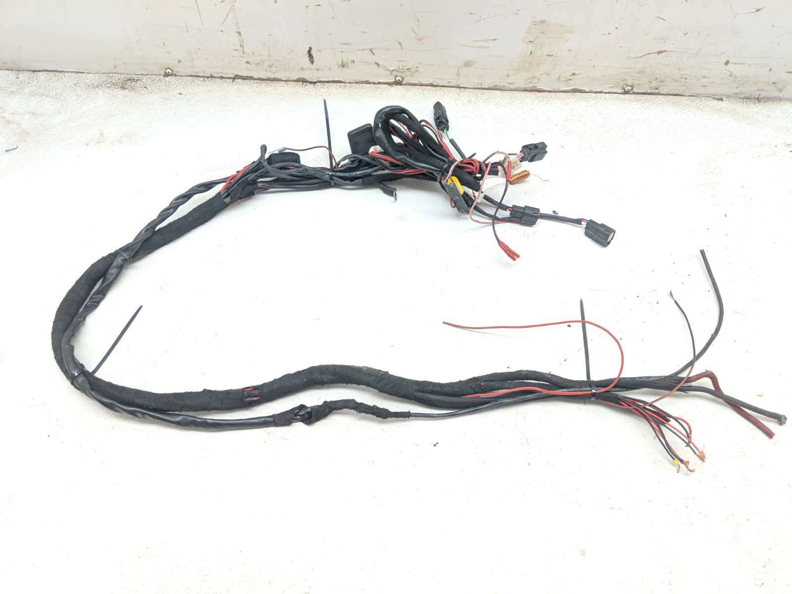 17 Indian Chieftain Limited Radio Speaker Wire Harness Battery Tender 69200489