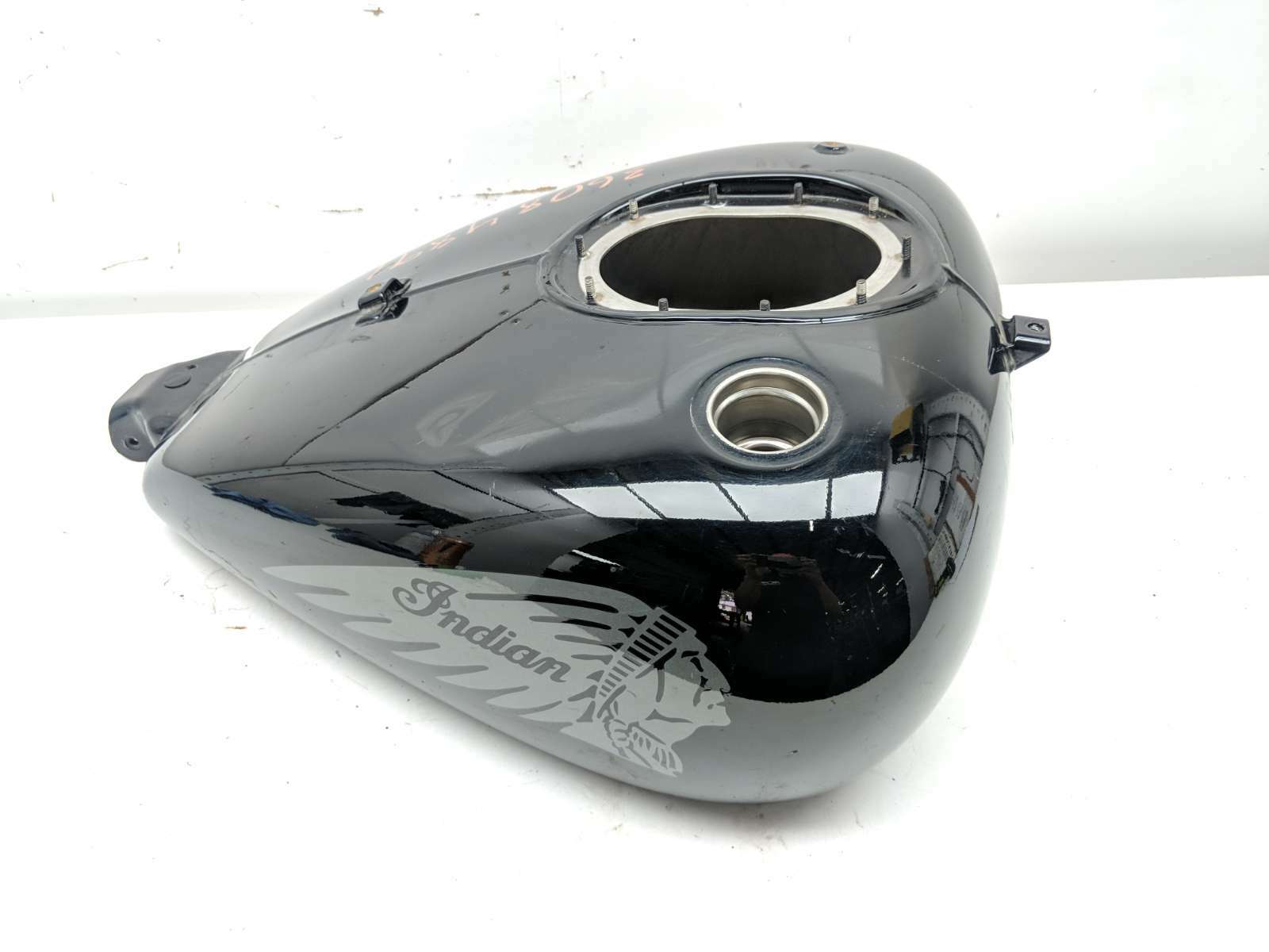 17 Indian Chieftain Limited Gas Fuel Tank Petrol Reservoir