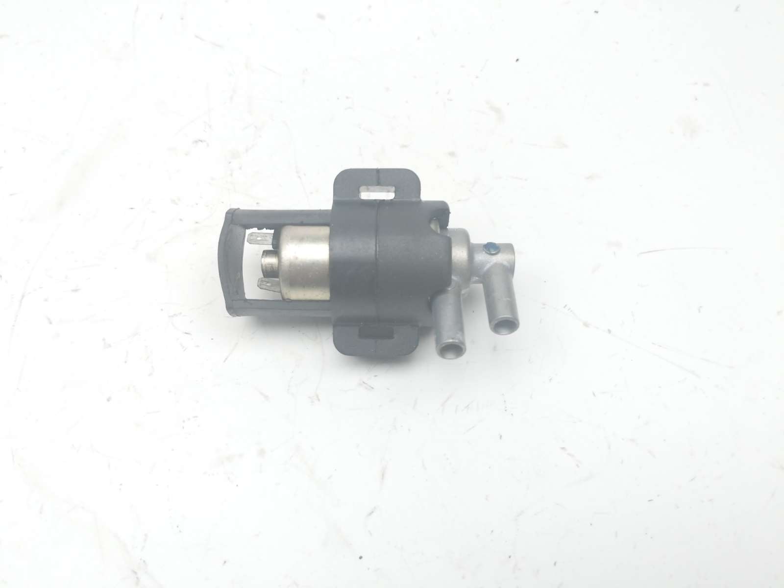 06 Kawasaki VN1600 Vulcan 1600 Classic Fuel Regulator Valve (B)