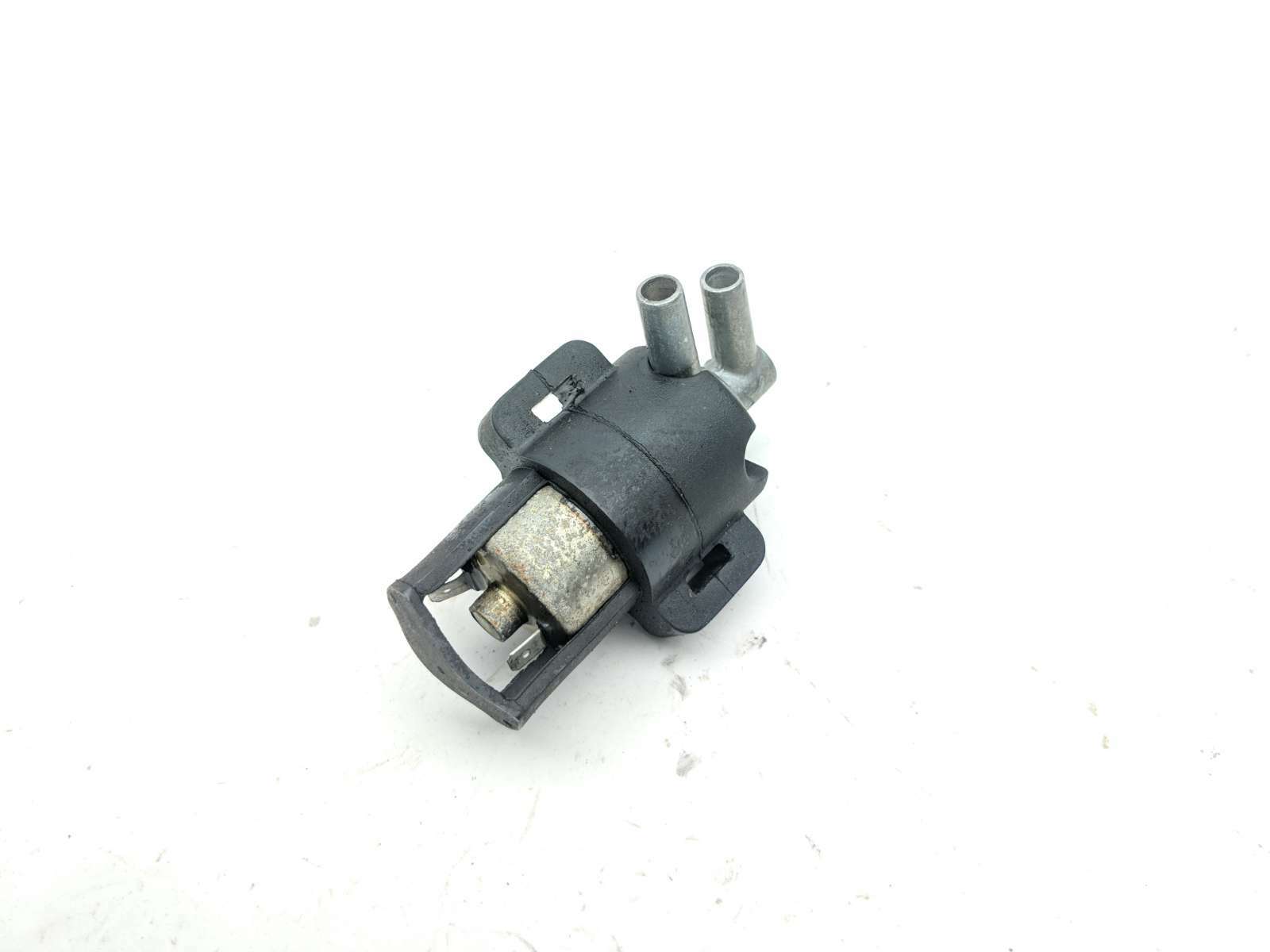 05 Kawasaki Vulcan 1500 Classic VN1500 Air Valve Switch Solenoid (A)
