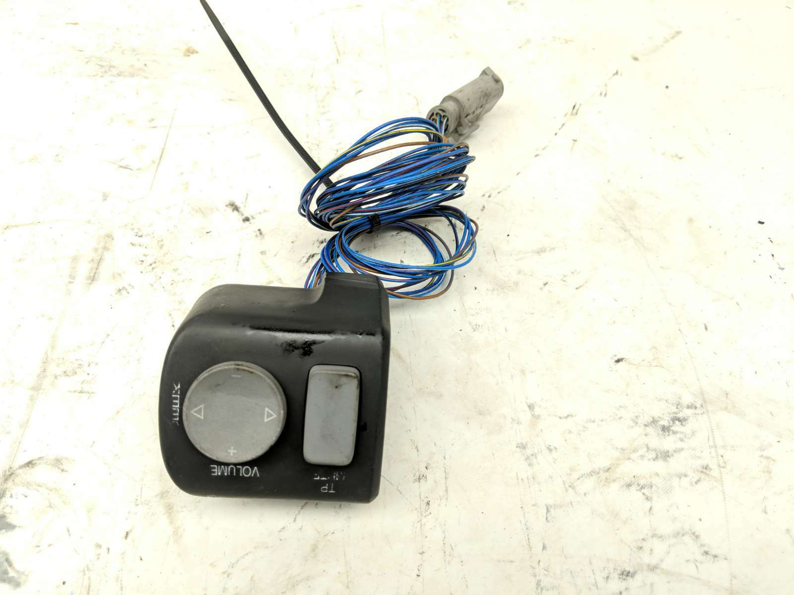 00 BMW K1200LTC Custom Volume Control Button Switch 130007B