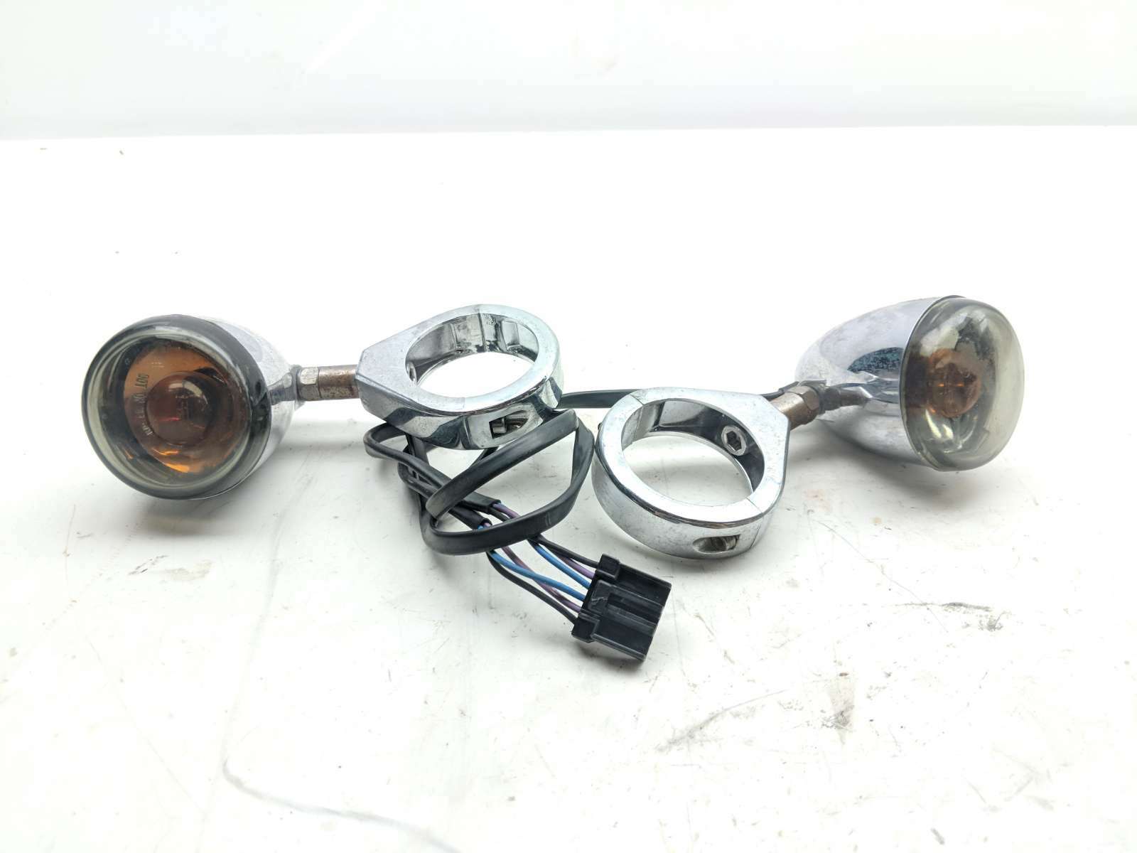 03 Harley Davidson VROD VRSCA Front Turn Signal Flasher Indicator Light