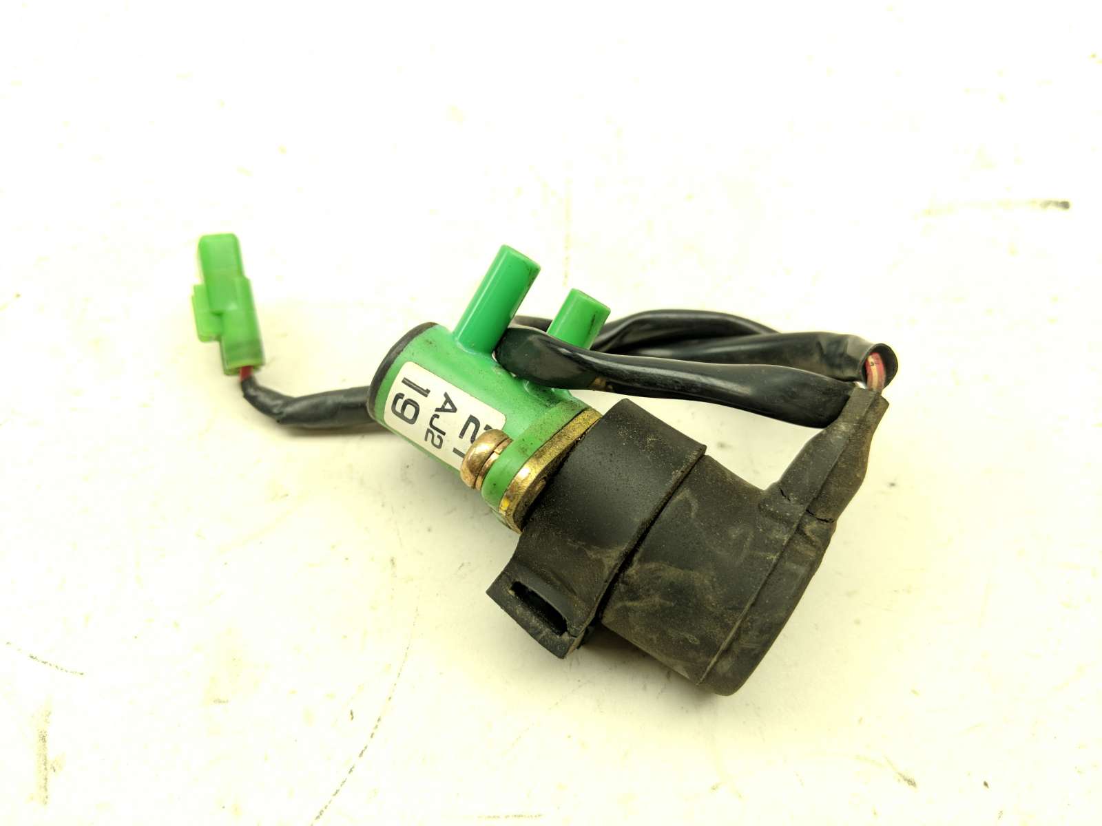 93 Honda GL1500 Goldwing 1500 Air Valve Switch Solenoid (B)