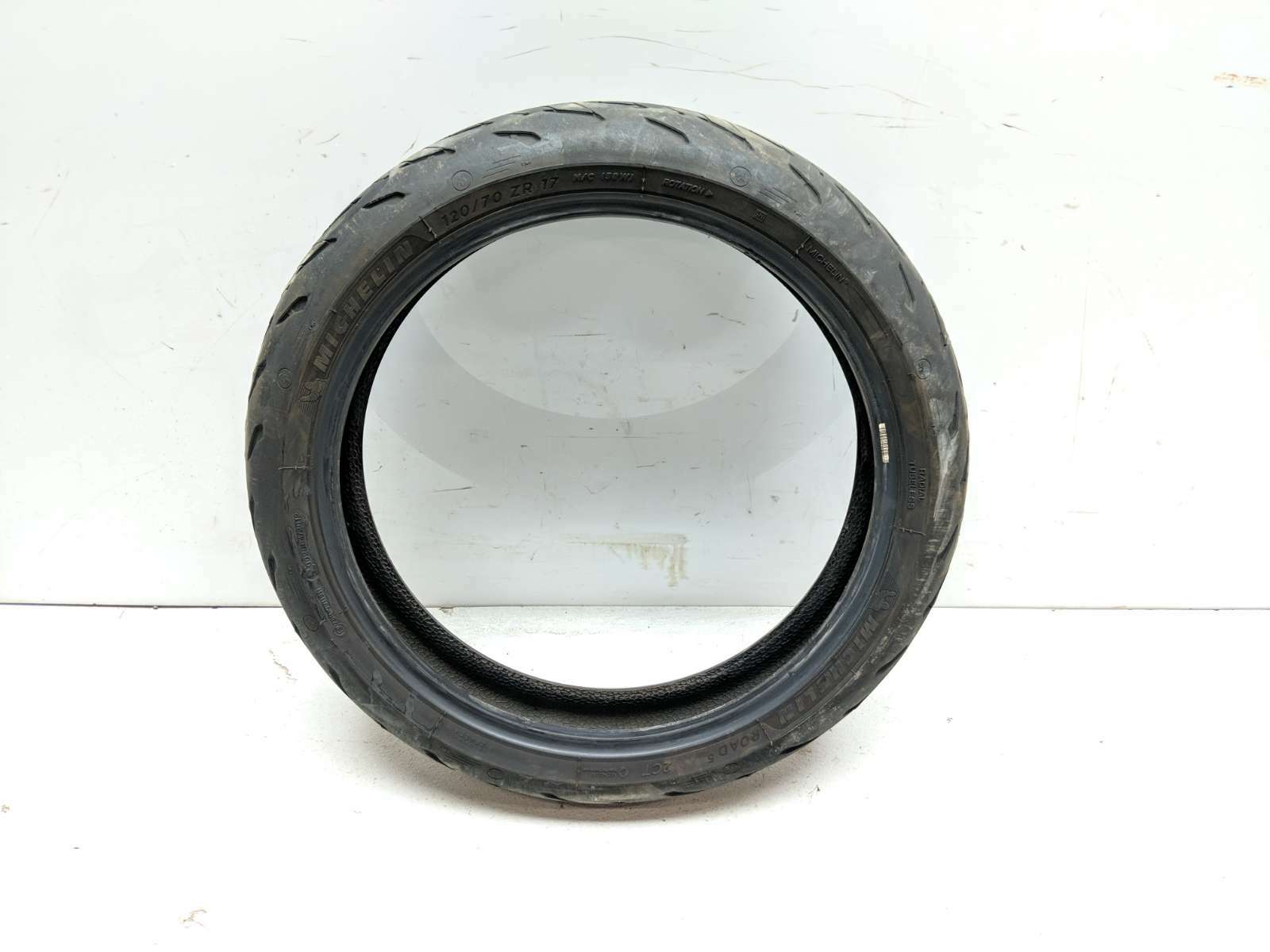 09 Honda CBR 600 RR Front Tire MICHELIN ROAD 5 120/70 -17