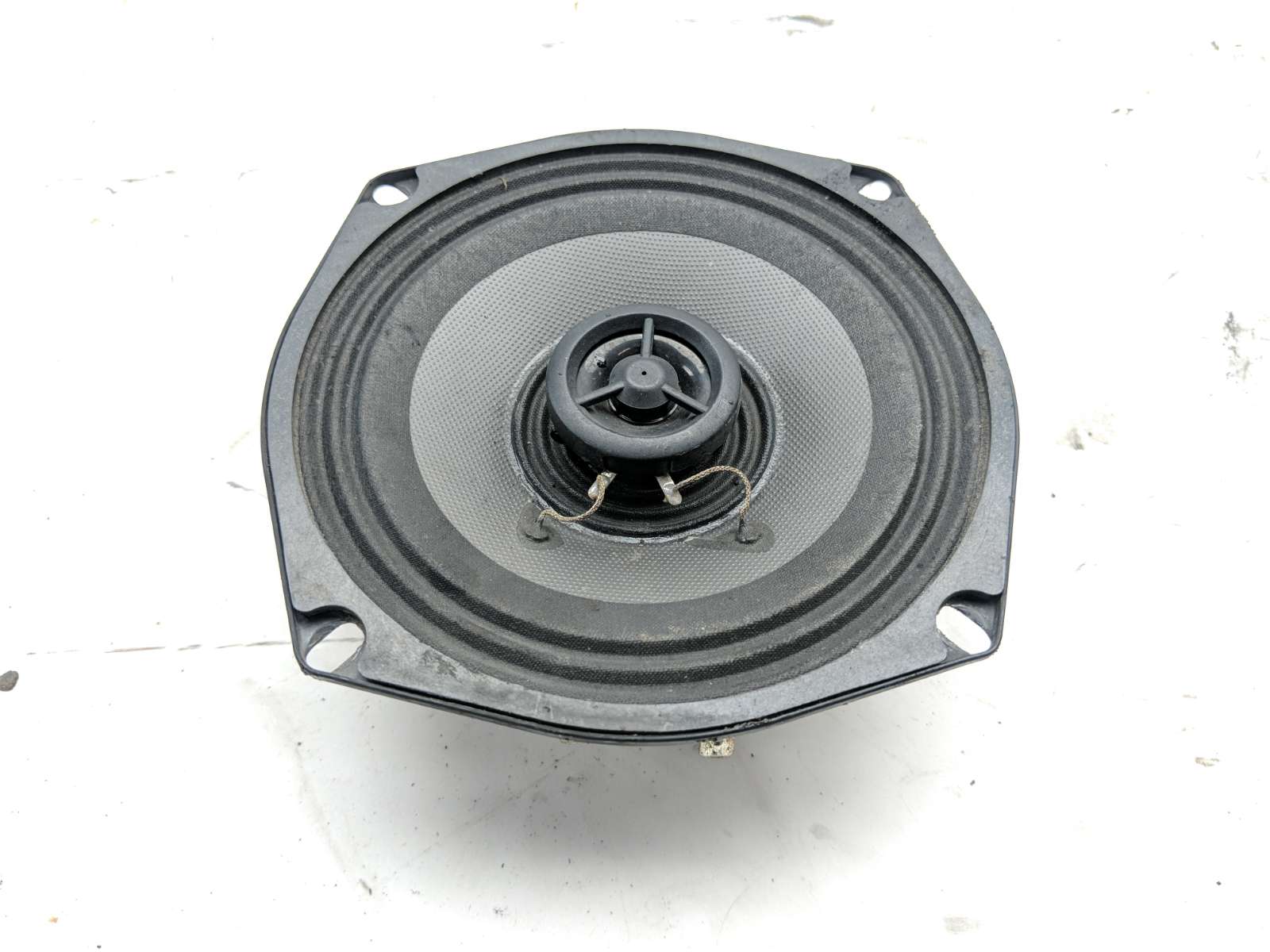 12 Victory Cross Country Tour Speaker 4012273 (A)