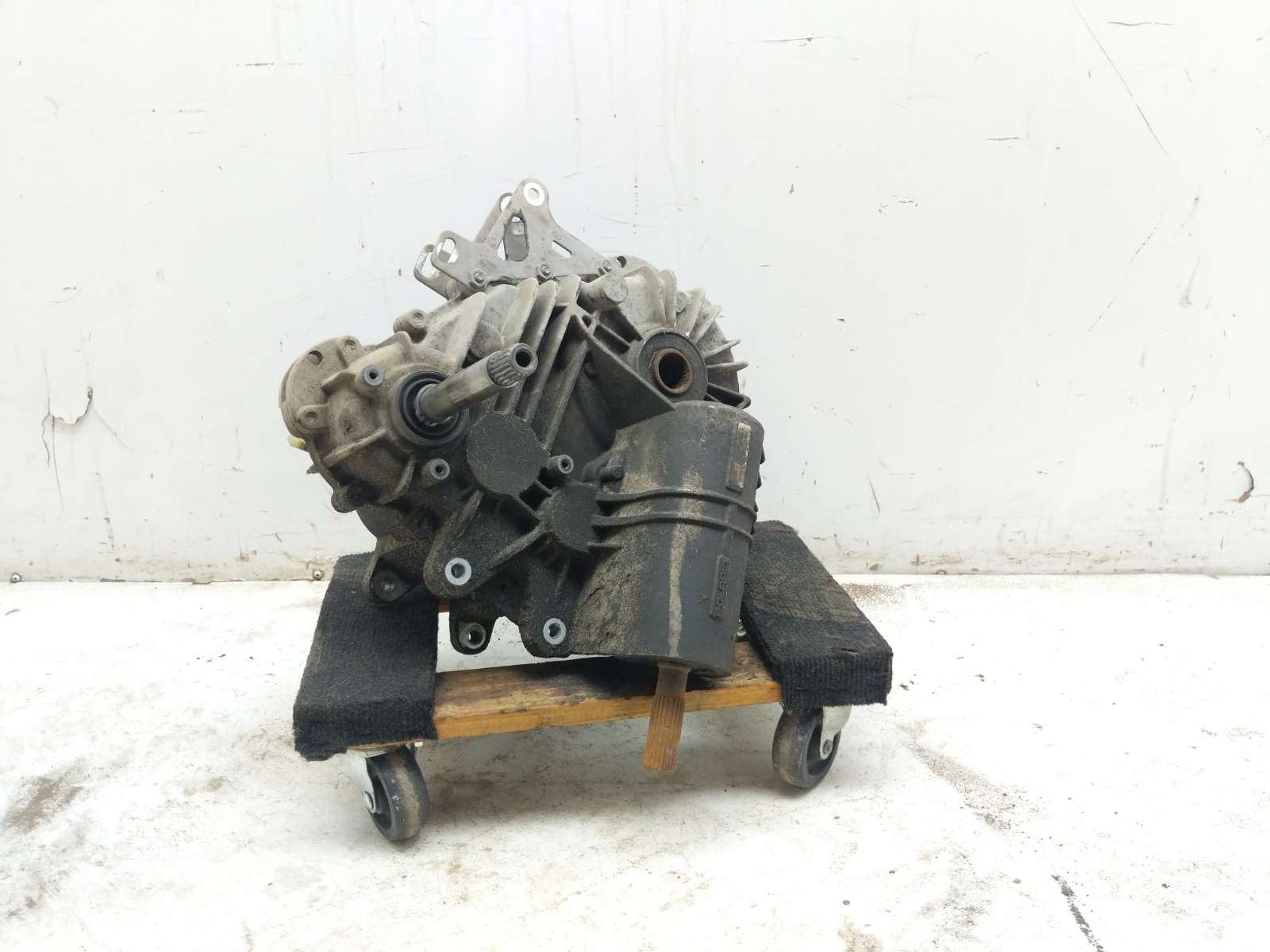 15 Polaris RZR S 900 Transmission Gearbox Gearcase Assembly 1333064