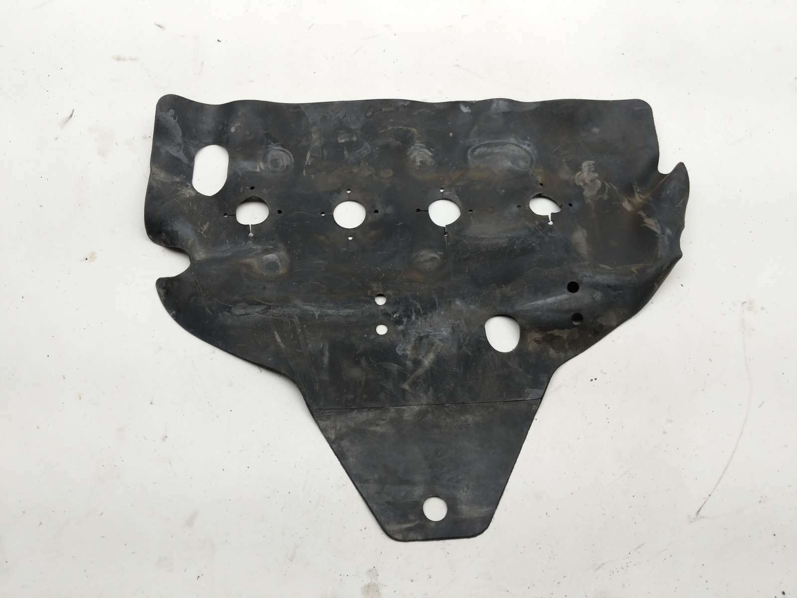 00 Suzuki Hayabusa GSX1300R Cover Panel Skid Plate