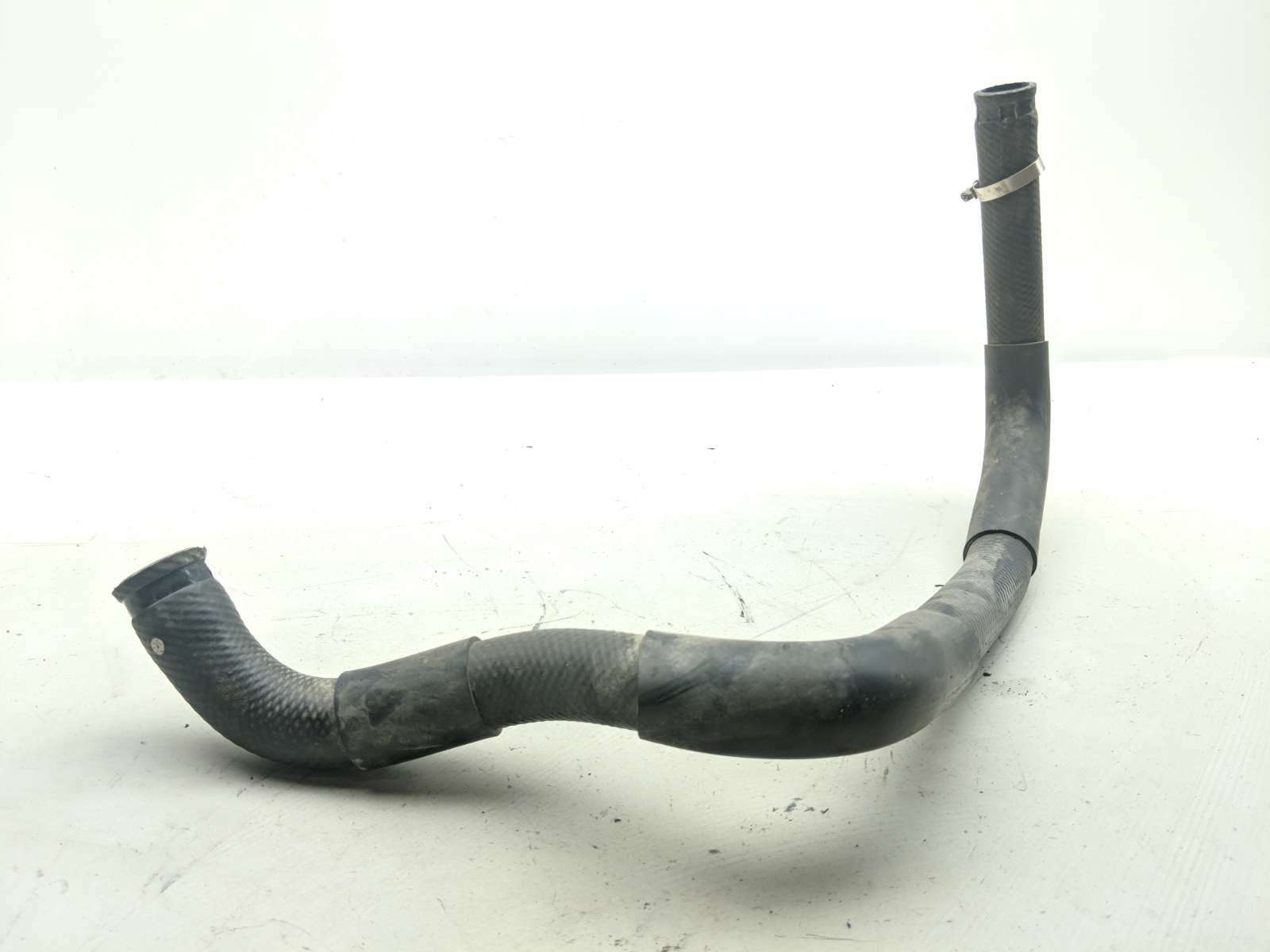 00 Suzuki Hayabusa GSX1300R Radiator Hose (B)