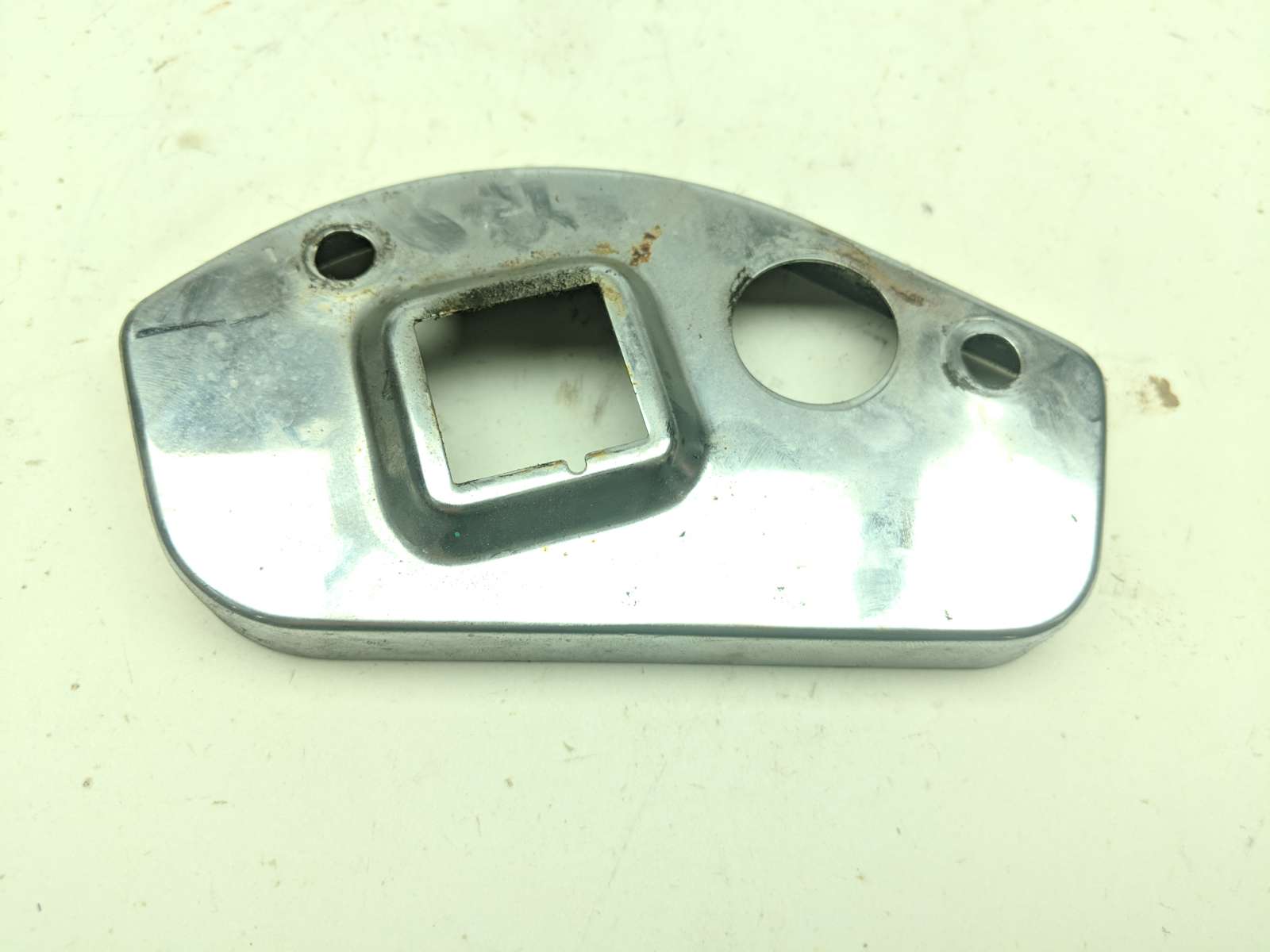 94 Kawasaki Vulcan 88 1500 VN1500 Front Right Foot Peg Bracket Cover