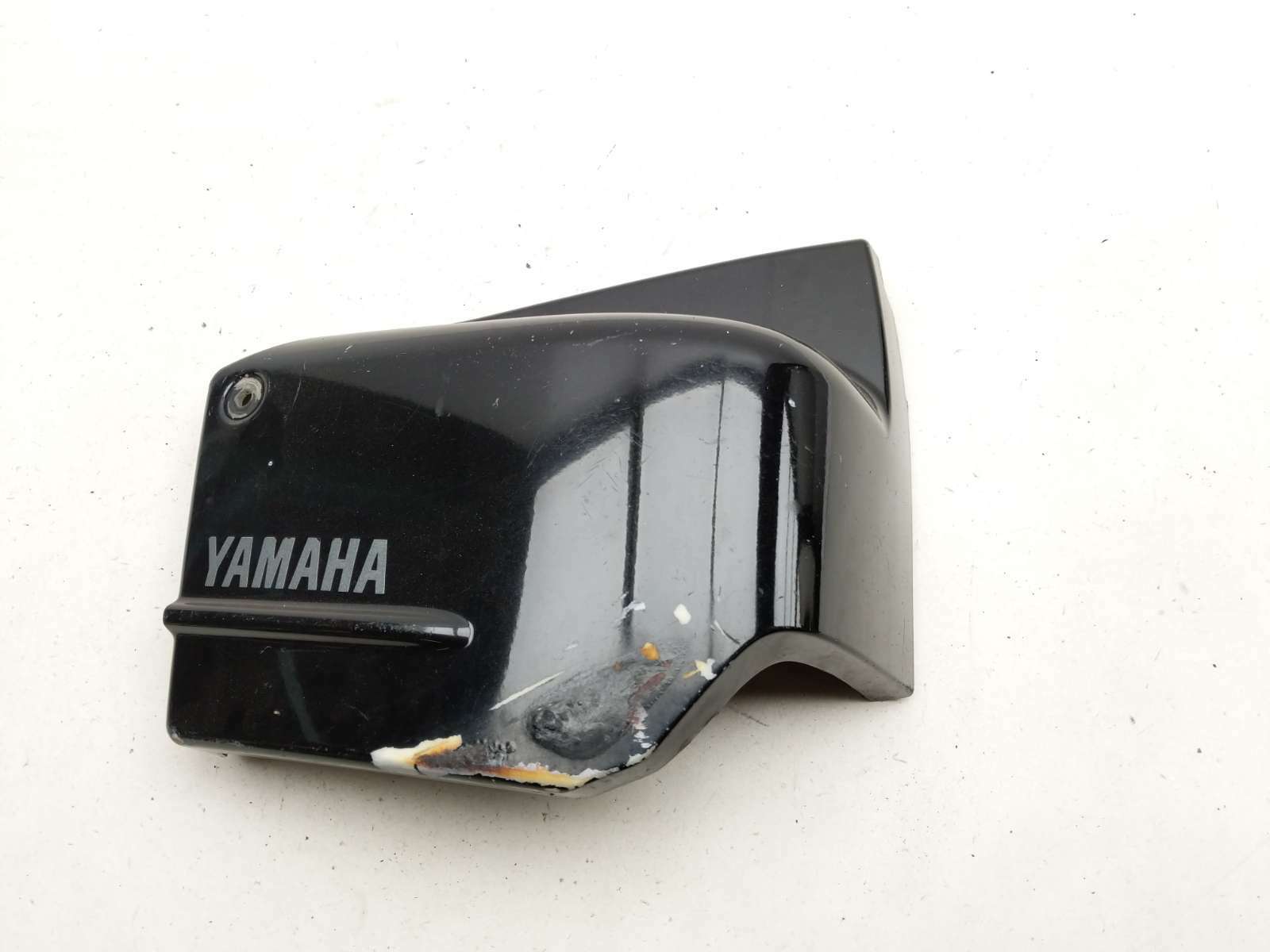 04 Yamaha VStar XVS 650 (Right) Side Cover Lower Seat Panel 4TR-21721-00