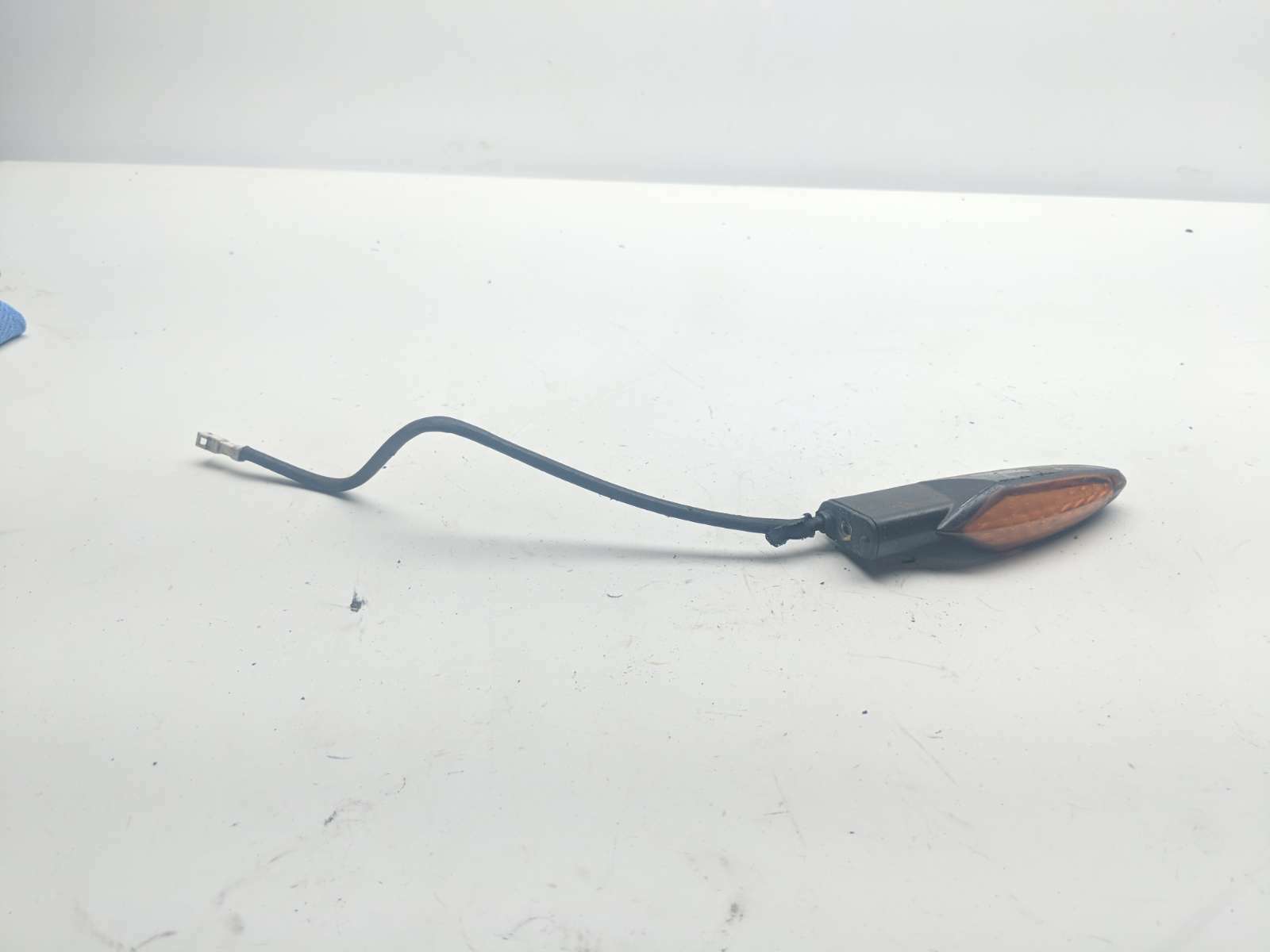12 Victory Cross Country Tour 1731 Rear Right Turn Signal Flasher Indicator Light