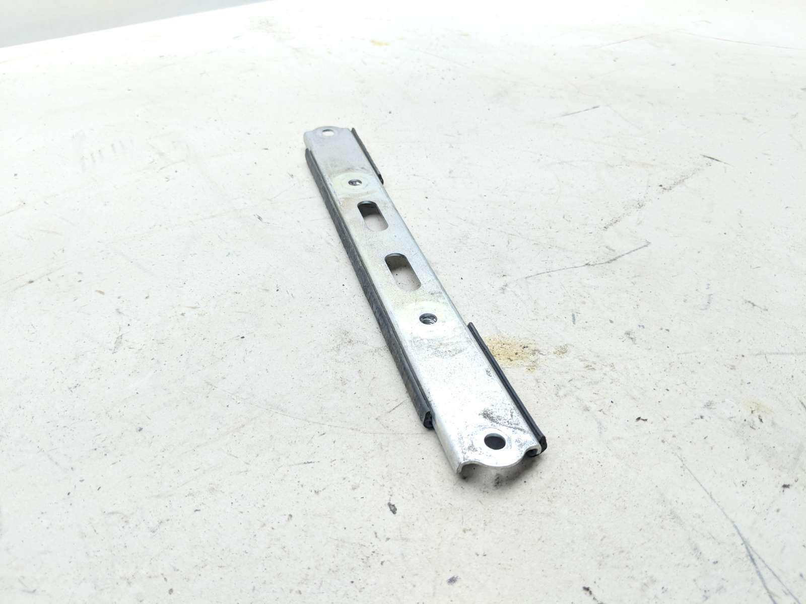 08 Kawasaki ZG1400BF Concours ZG 14 Gas Fuel Tank Mount Bracket (B)