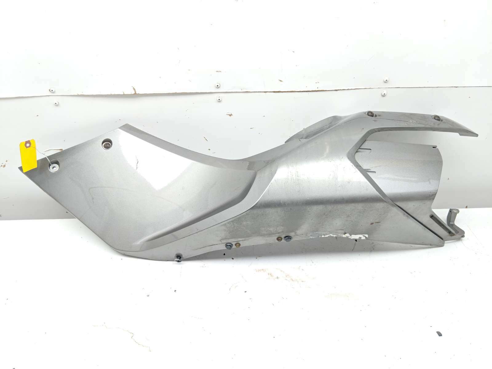 15 Can Am Spyder Roadster F3 Left Fender Cover Panel