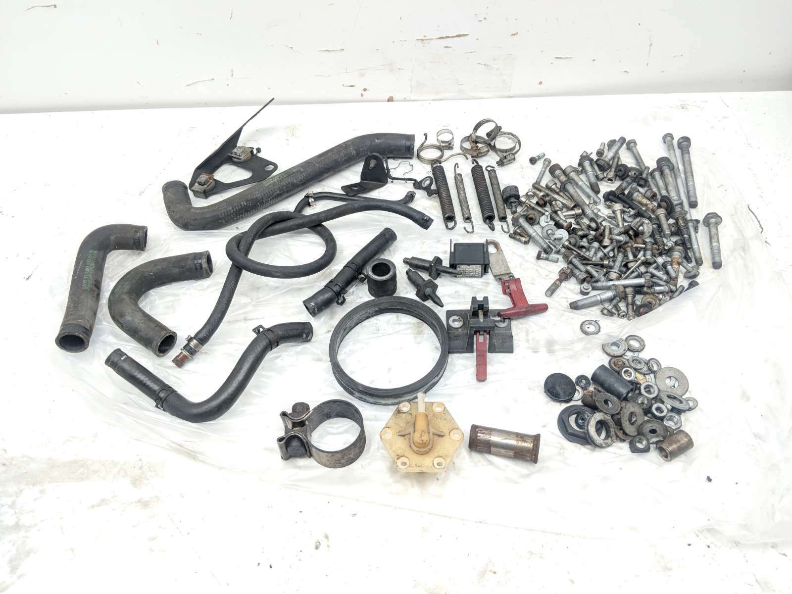 07 BMW F650 GS F650GS Miscellaneous Parts Hardware Bolt Hose Tube Kit