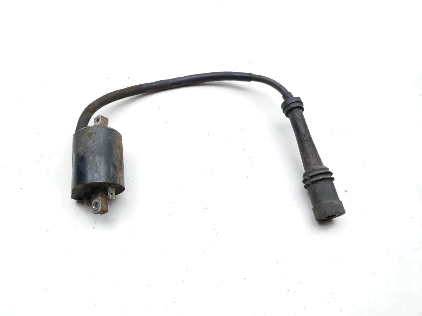 04 Yamaha VStar XVS 650 Ignition Coil Plug (B)