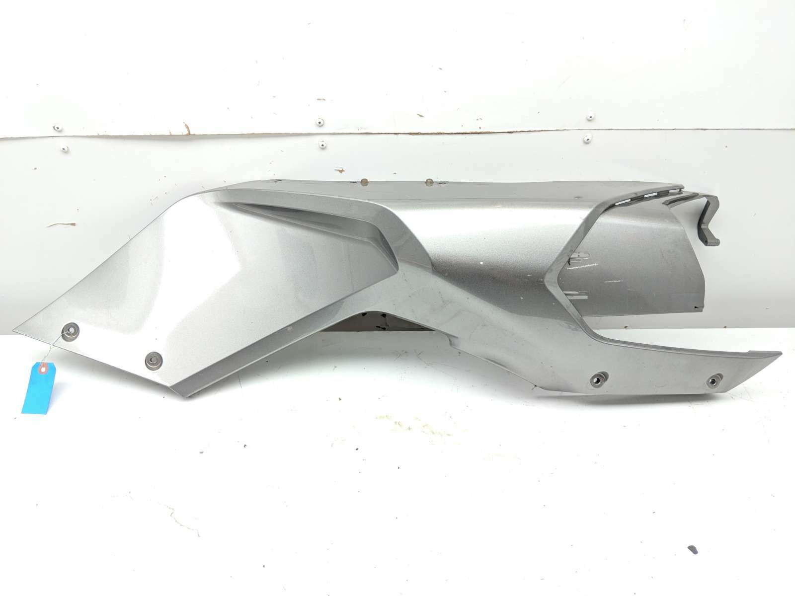 15 Can Am Spyder Roadster F3 Right Fender Cover Panel