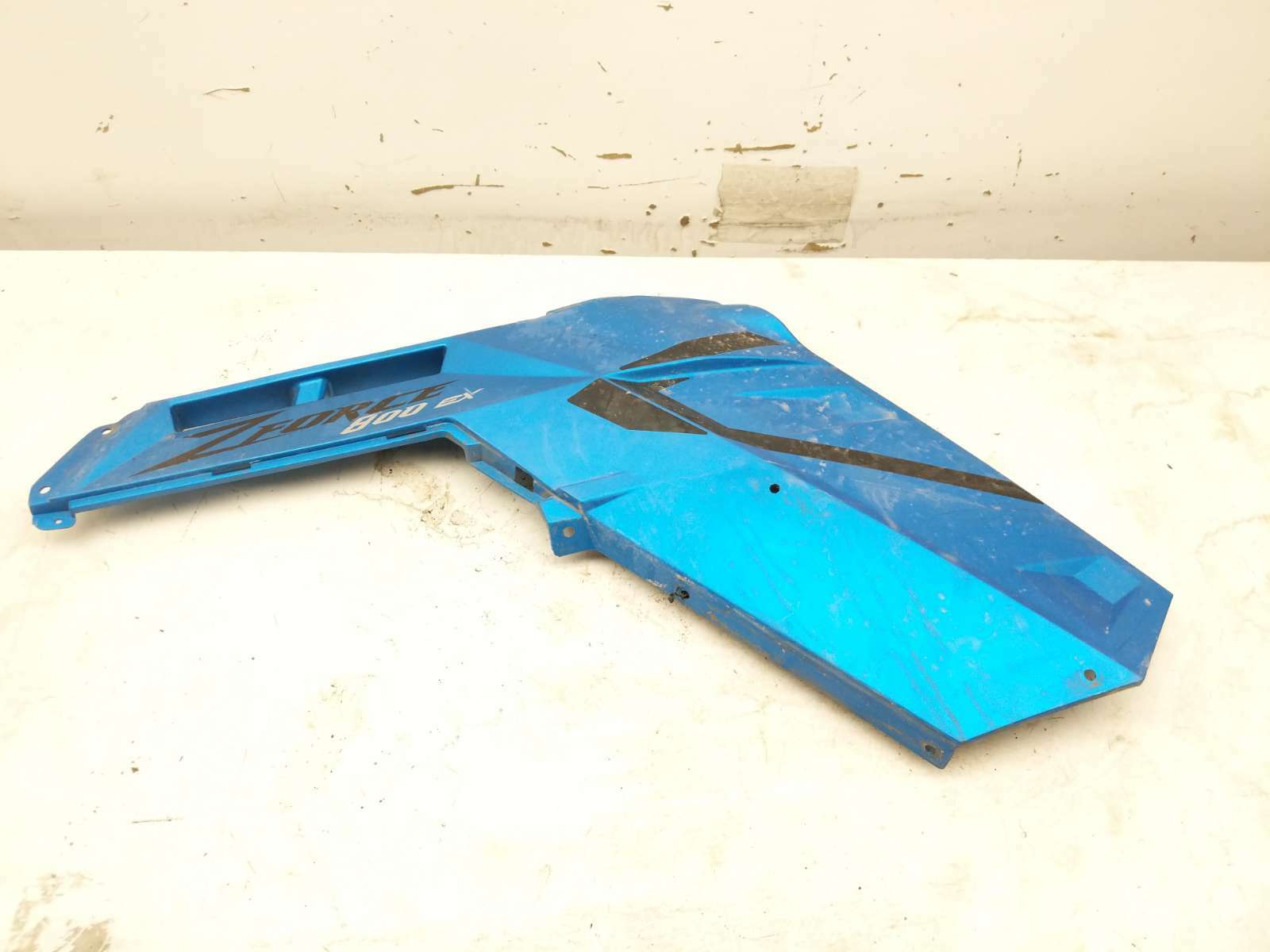21 CF-Moto ZForce 800 HP Rear Right Fender Bed Cover Panel