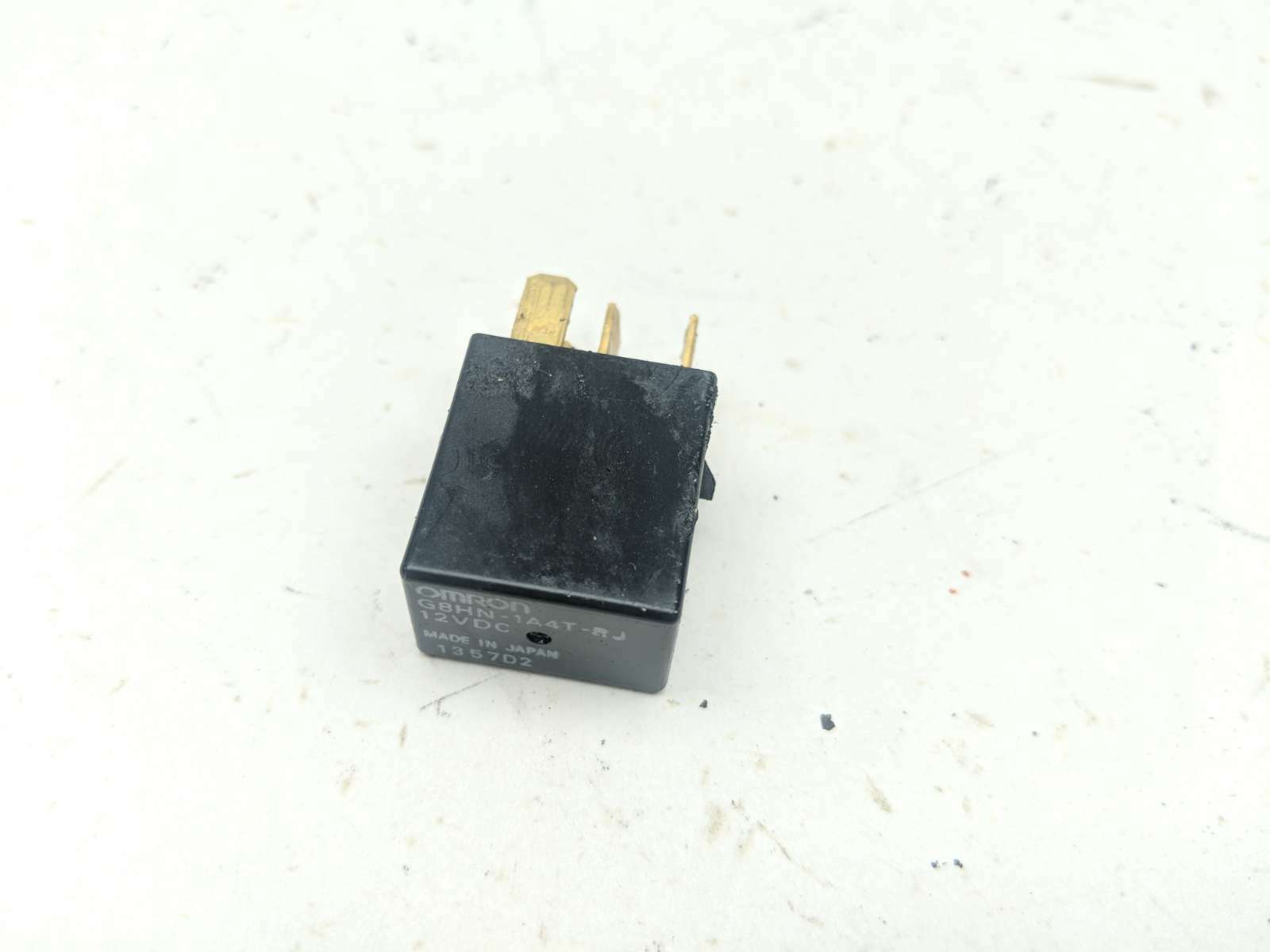 18 Triumph Street Twin Relay G8HN-1A4T-RJ (A)