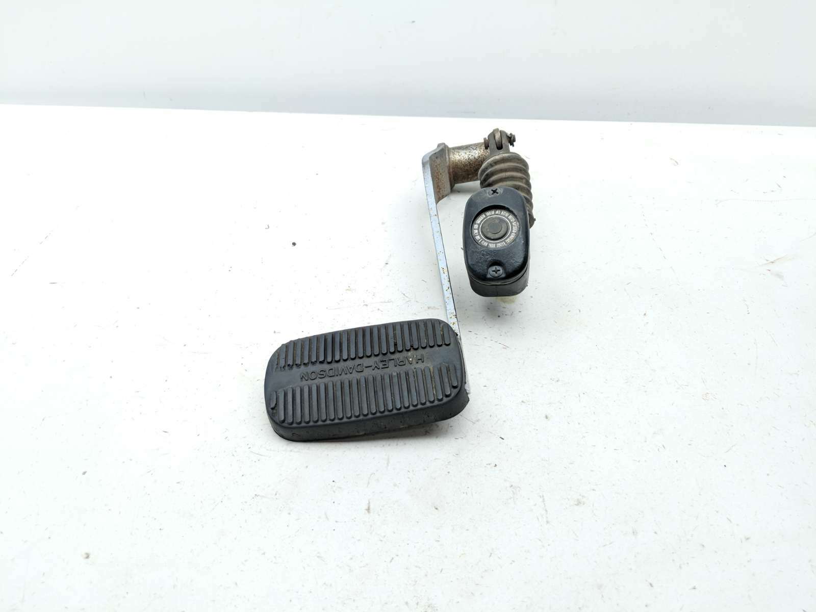 02 Harley Electra Glide 1450 FLHTC Foot Brake Pedal Lever Master Cylinder