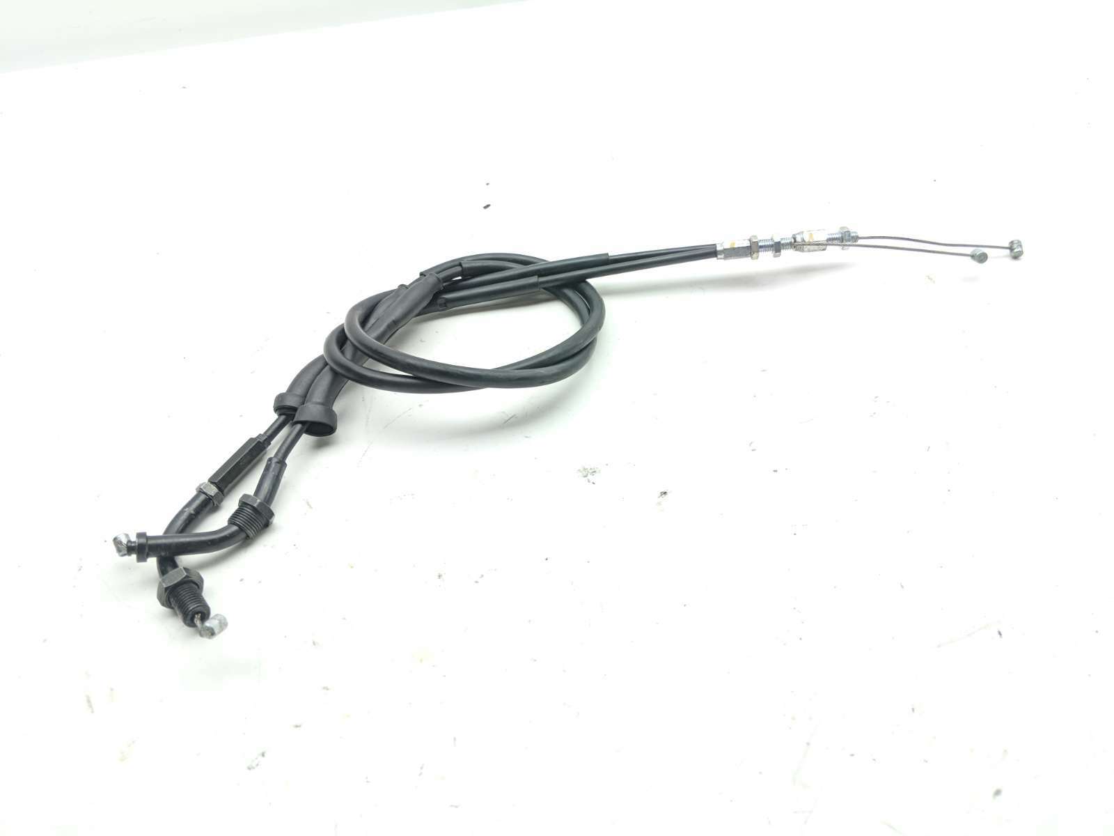 12 13 Honda VFR1200 DCT Throttle Cable Lines