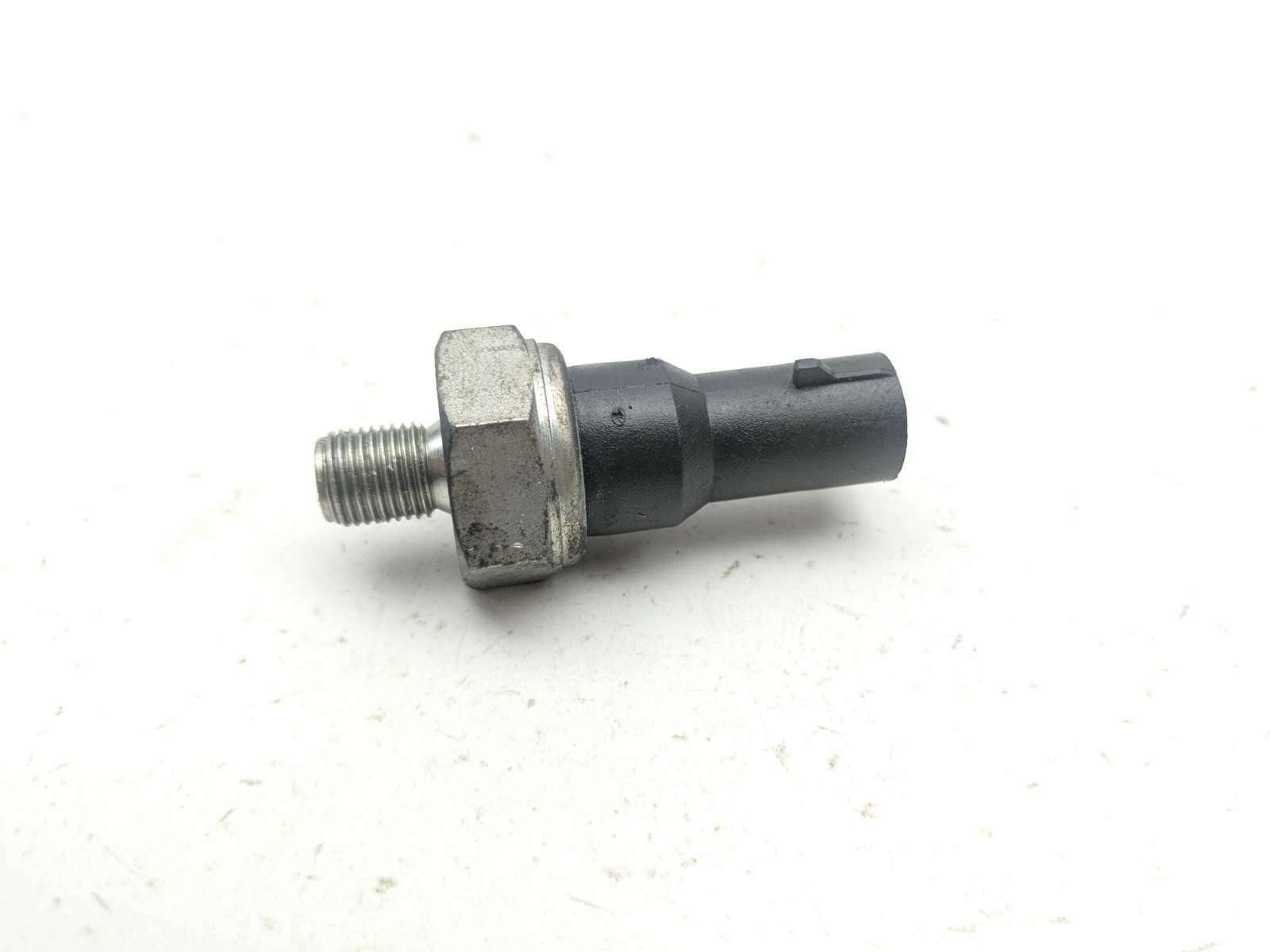 16 Ducati Scrambler 800 Engine Motor Oil Temperature Sensor