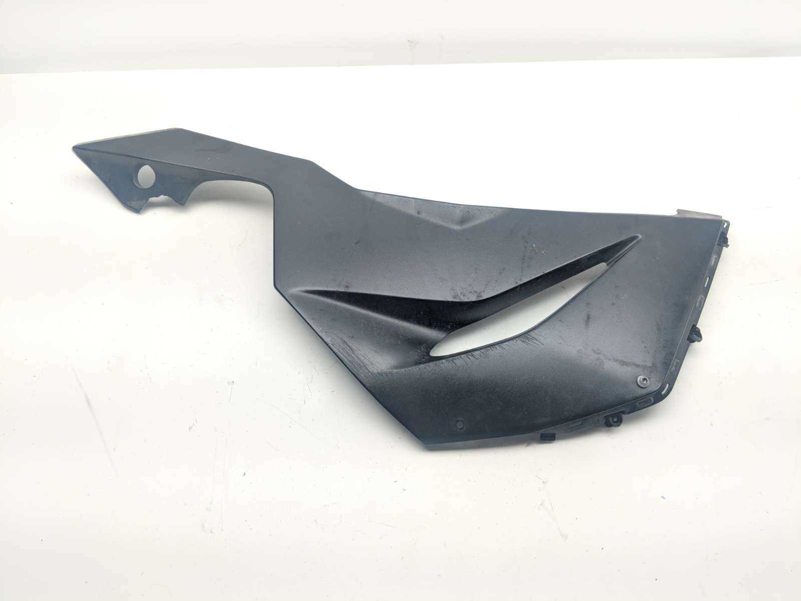 20 Kawasaki Ninja ZX6R ZX636K Left Lower Cover Panel 55028