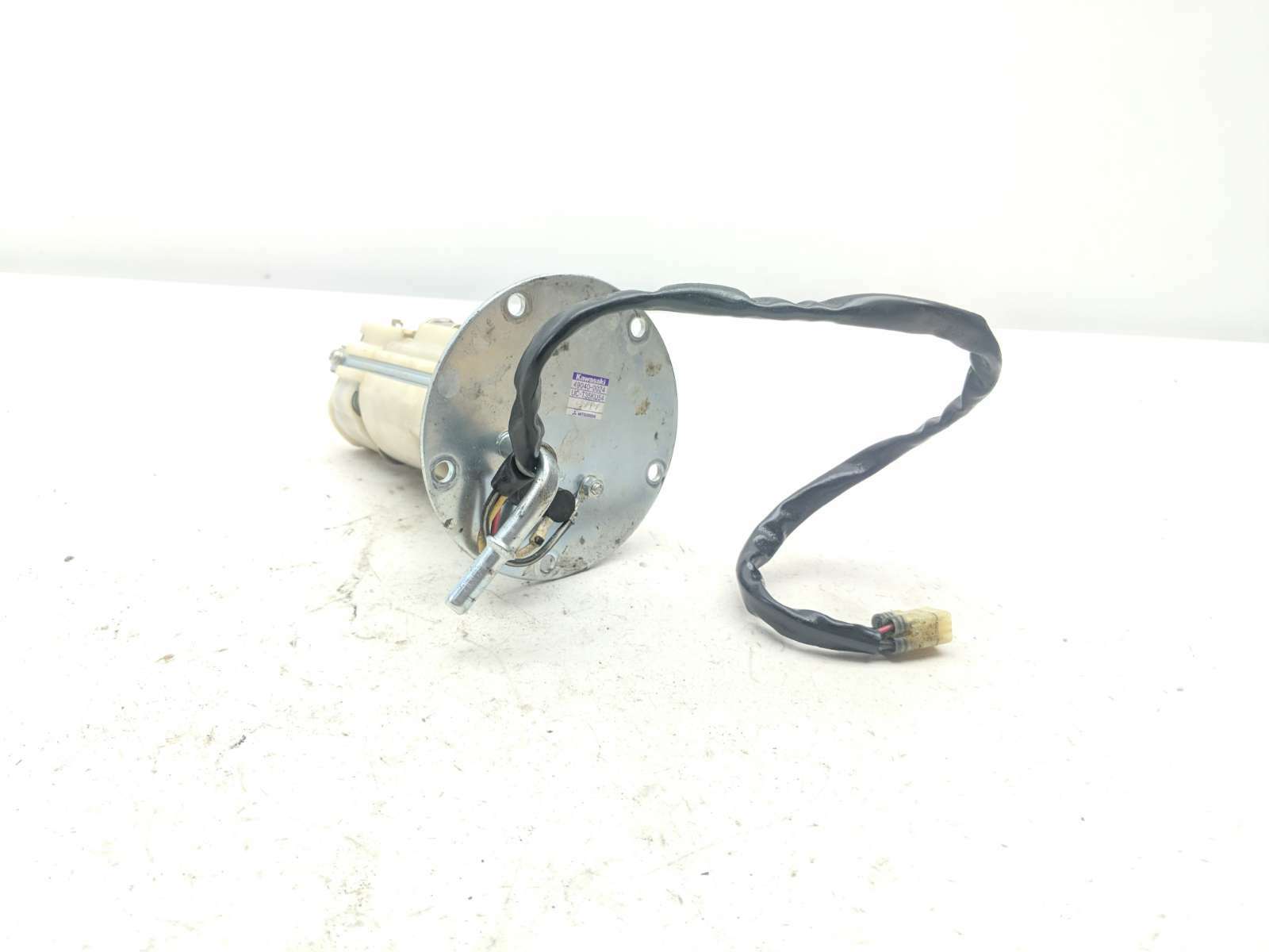 08 09 Kawasaki ZG1400 Concours Gas Fuel Pump 49040-0024