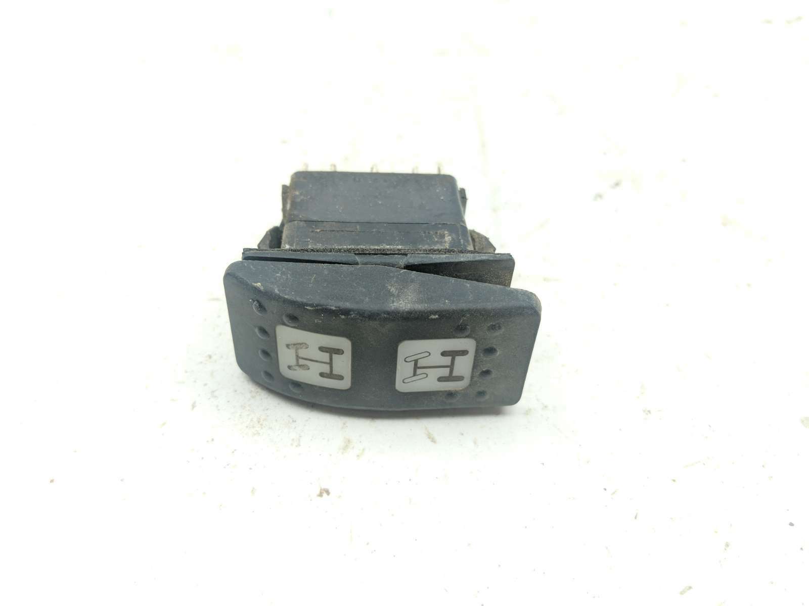 19 Can Am Commander 800R XT 4WD 2WD AWD Control Button Switch