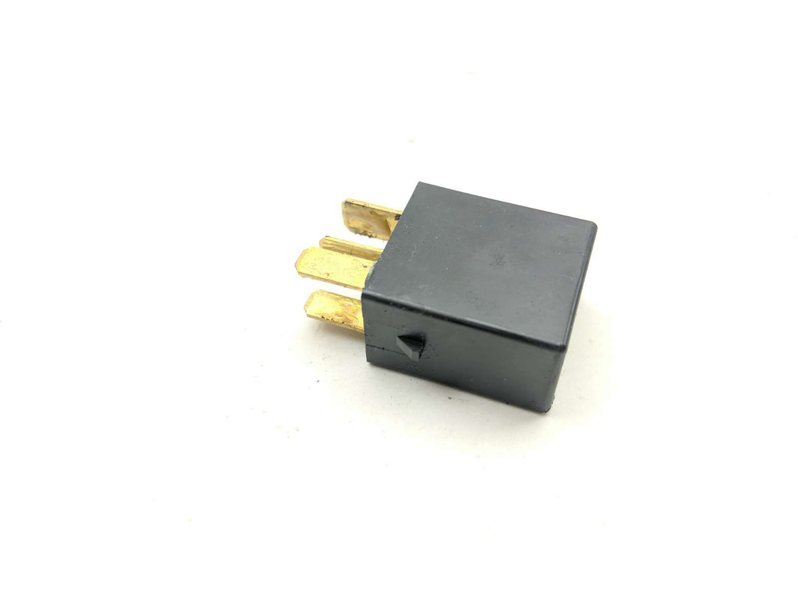 15 Triumph Daytona 675 Relay G8HN-1A4T-RJ (B)