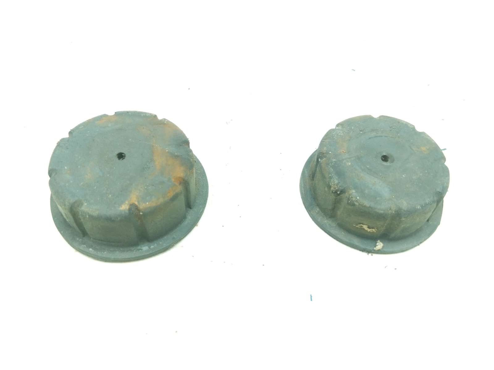 03 Yamaha V Star XVS 650 Gas Fuel Tank Rubber Mount Brackets