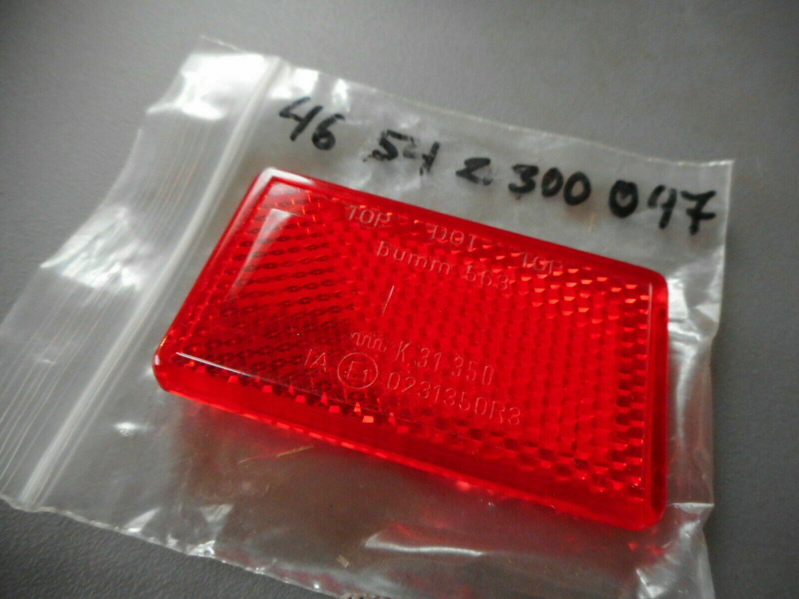 NOS BMW Integral and System Case Red Reflector Genuine OEM 46542300047