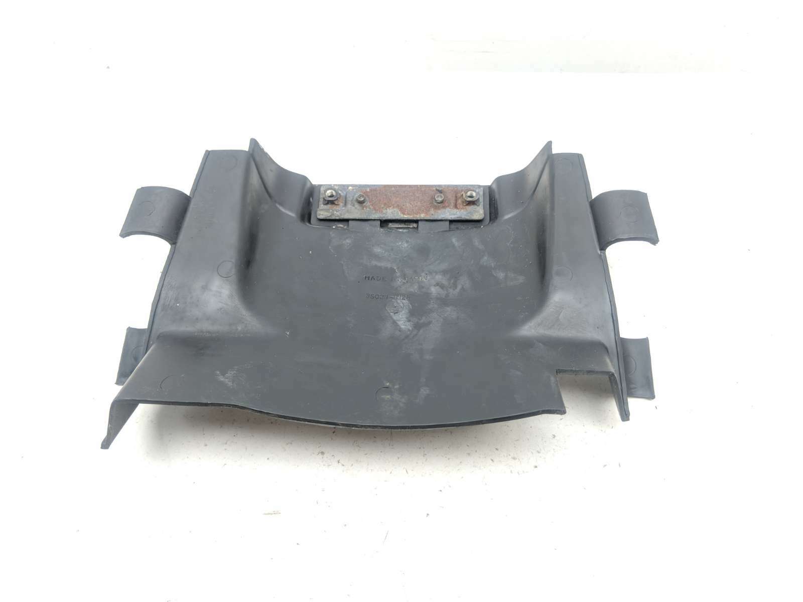 98 Kawasaki Vulcan 750 VN750 Rear Inner Fender Mud Flap Cover Panel 35023-1123