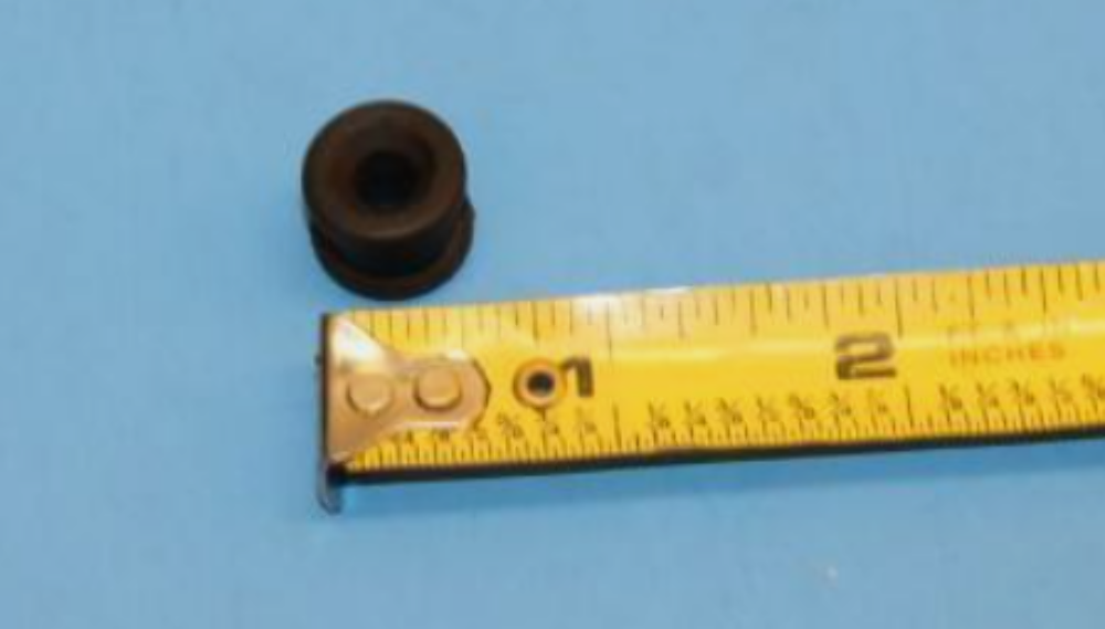 NOS Yamaha XS400 SR185 XZ550 Grommet 90480-12296-00