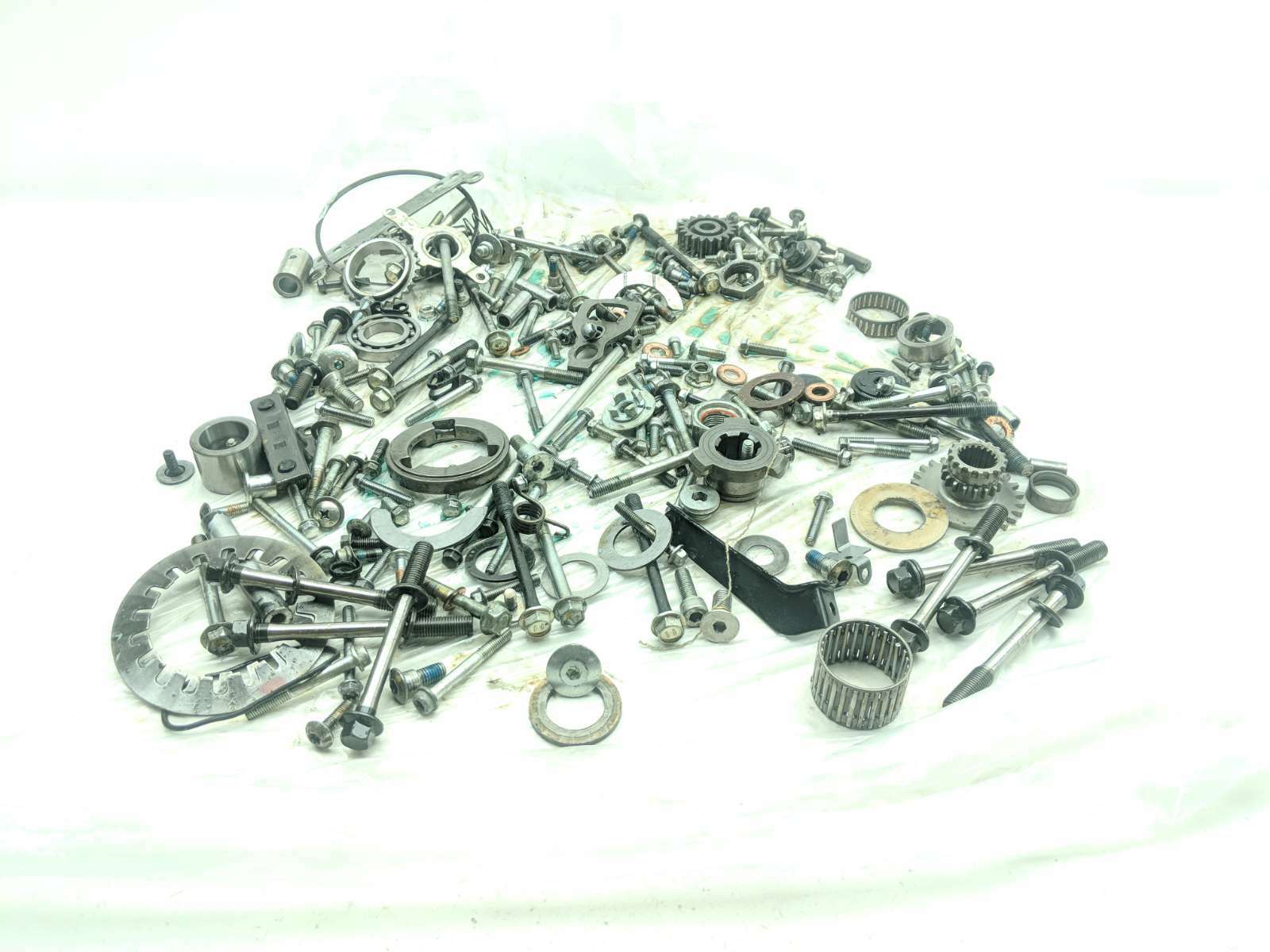 20 Suzuki GSXR 750 Engine Motor Miscellaneous Parts Master Hardware Bolt Kit