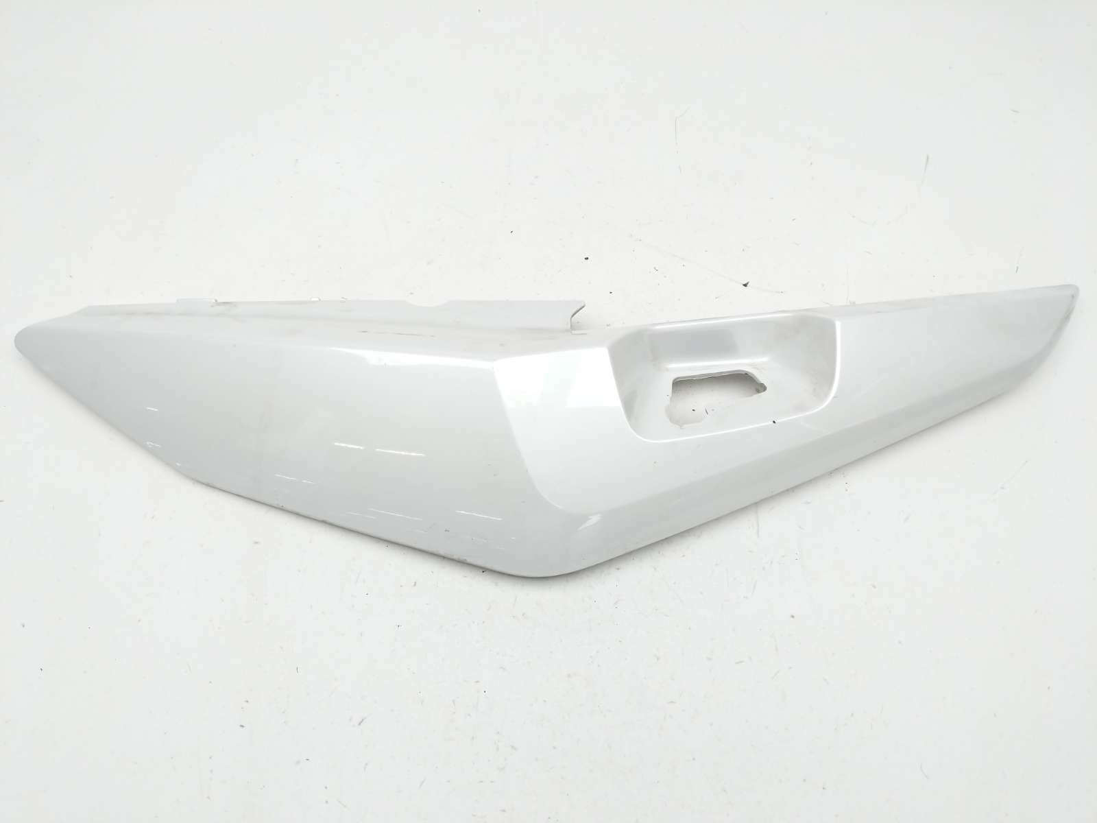 15 BMW K1600 GTL Left Rear Tail Cover Panel Fairing 46627709505