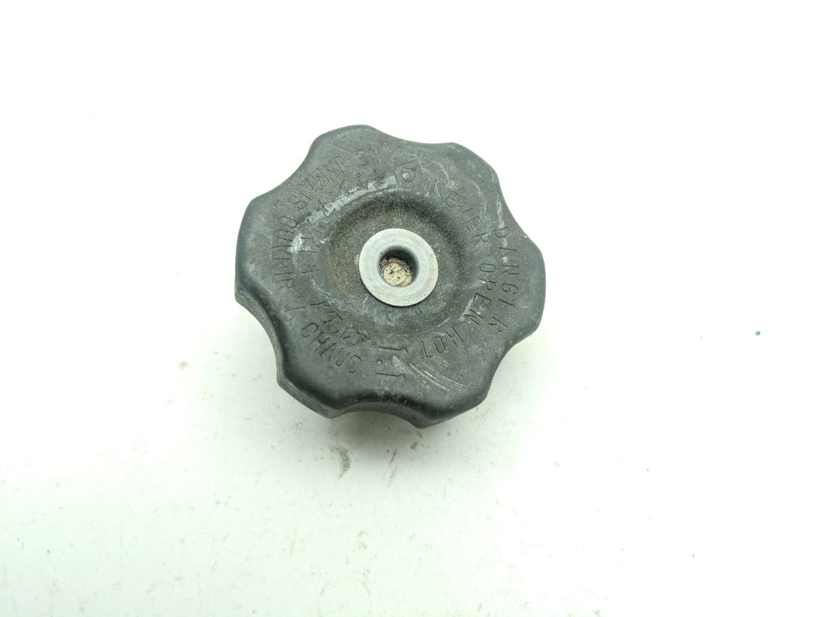 02 Kawasaki Vulcan 1500 Classic VN1500 Radiator Cap TRSH MW