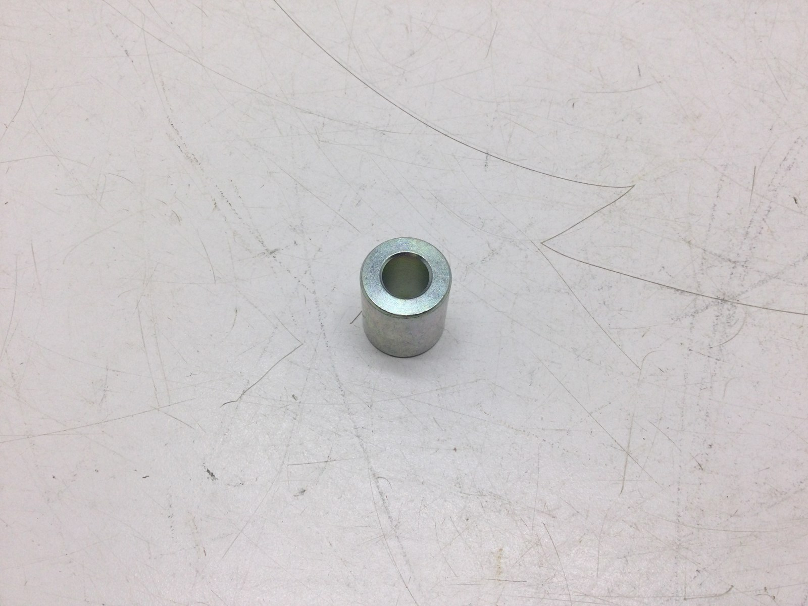 Yamaha Idler Wheel Collar SX SRX 500 600 700 Venture 90387-10079-00 98-06