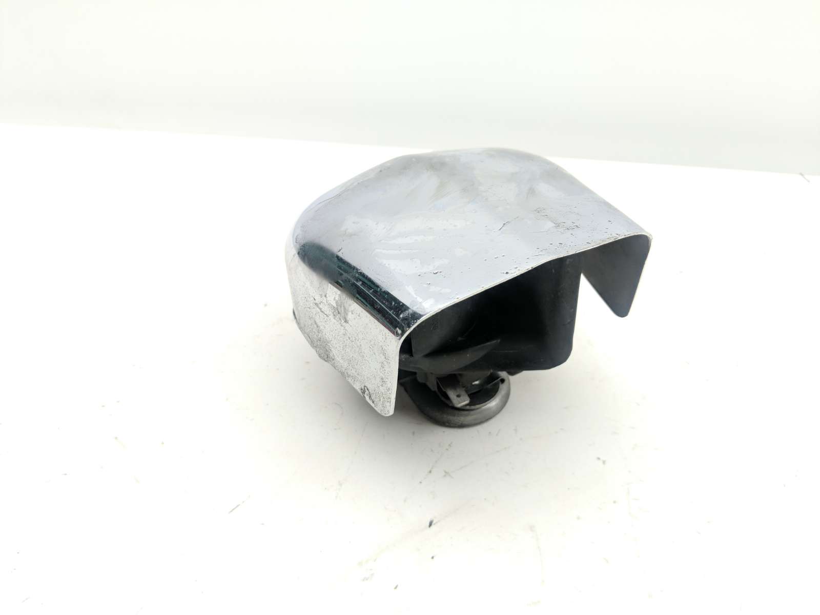 08 Harley FXD Dyna Super Glide Horn w/ Cover