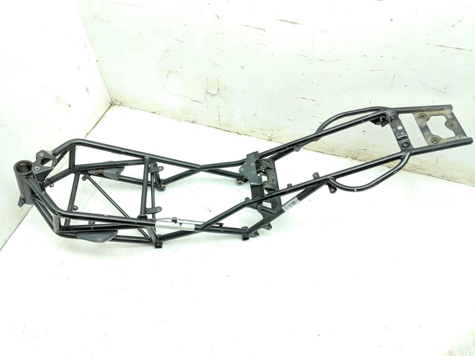 01 Ducati Monster 600 M600 Main Frame Chassis STRAIGHT CLN