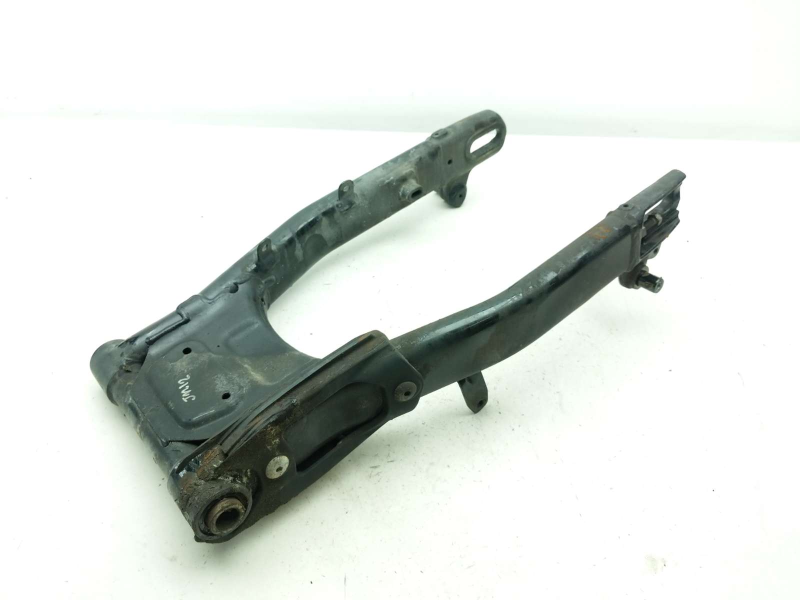 16 Triumph Bonneville T120 Swing Arm Rear Wheel Swingarm Frame