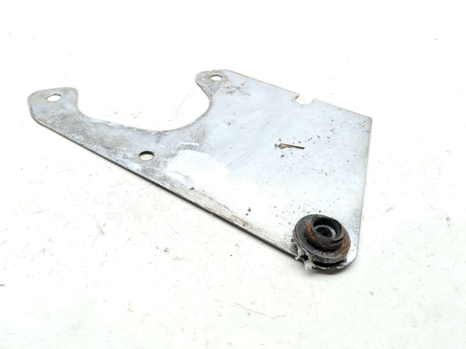 95 Suzuki VS1400 Intruder Mount Bracket A