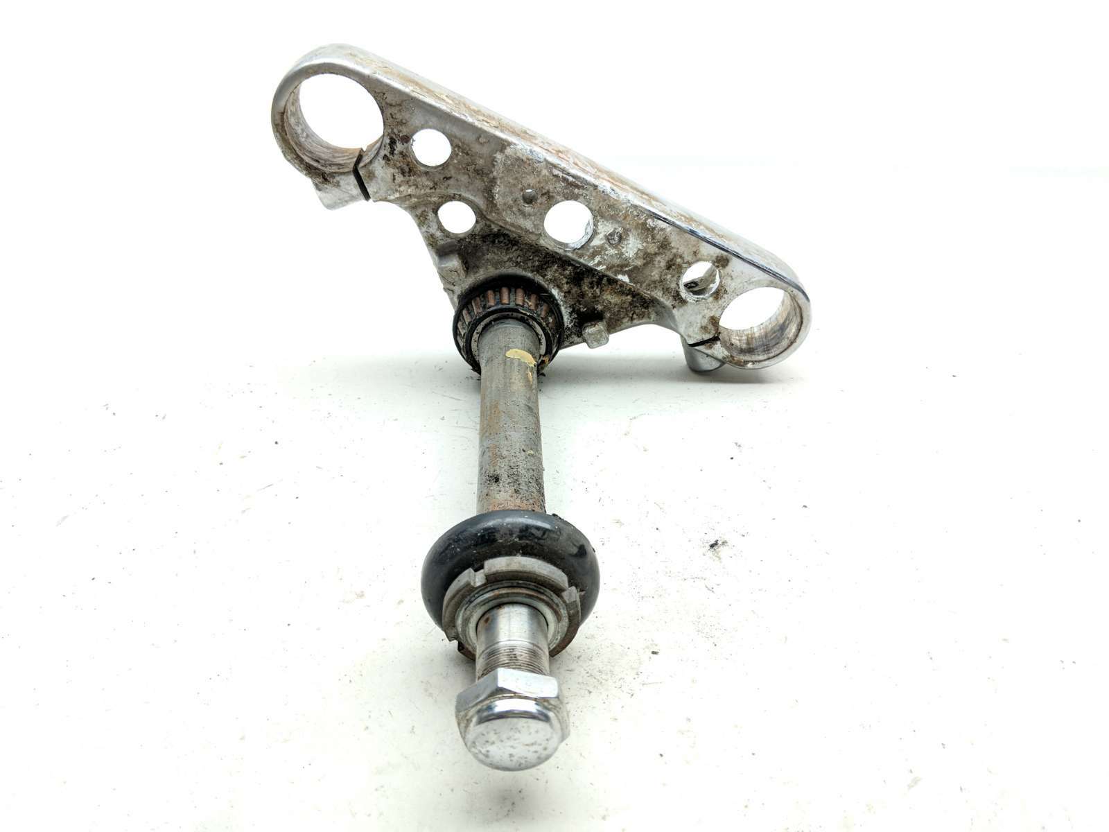 95 Suzuki VS1400 Intruder Bottom Lower Triple Steering Tree Clamp