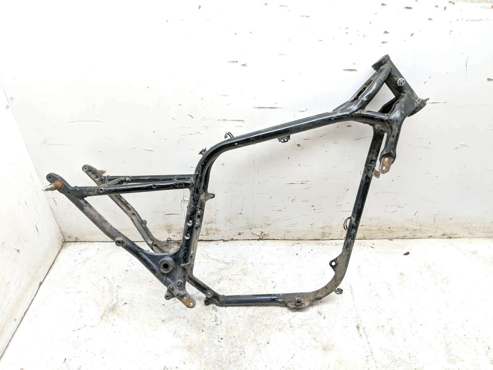 08 Suzuki VS1400 Intruder 1400 Main Frame STRAIGHT SLVG