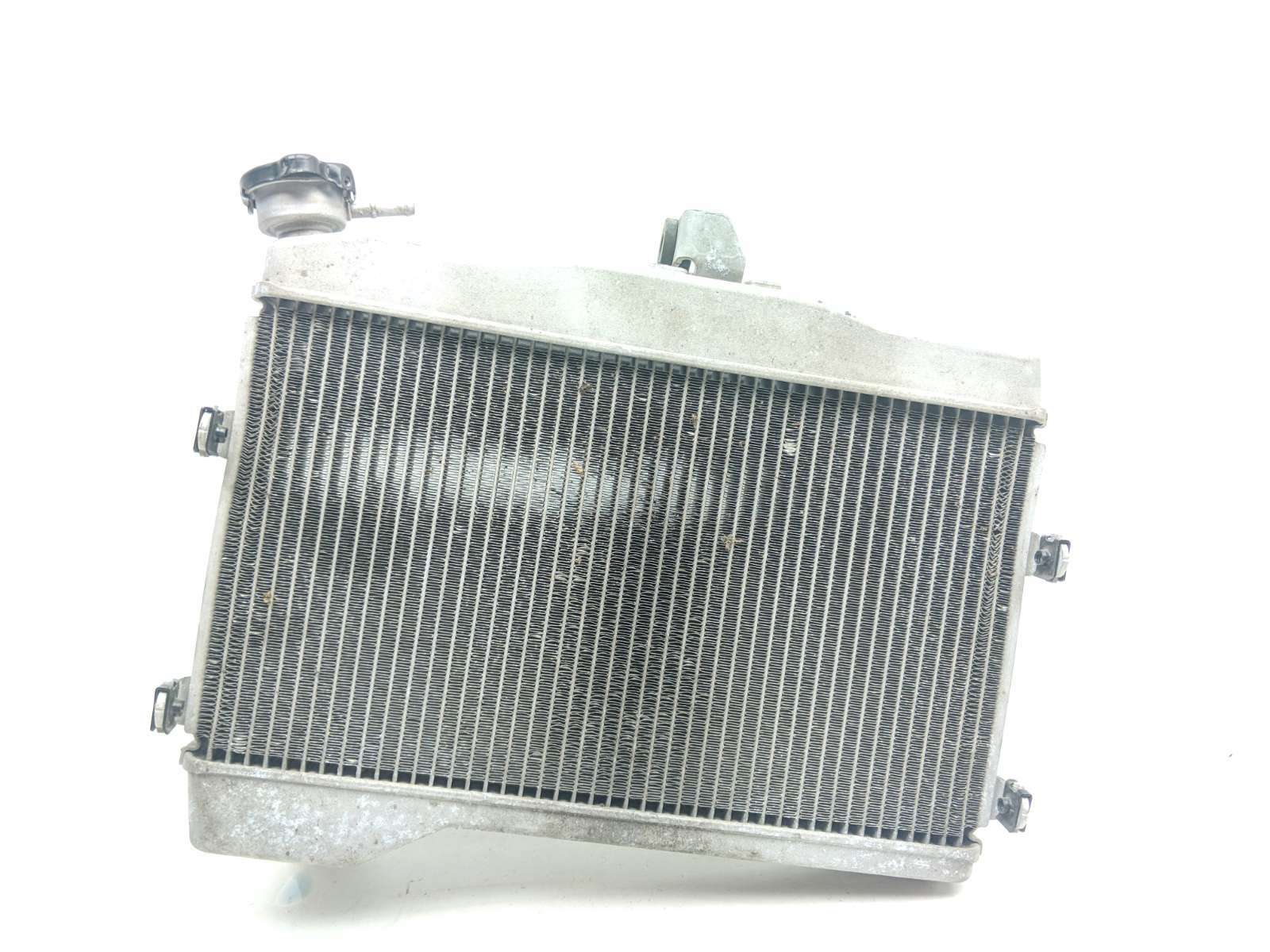 22 Yamaha YZF-R7 YZF R7 Radiator