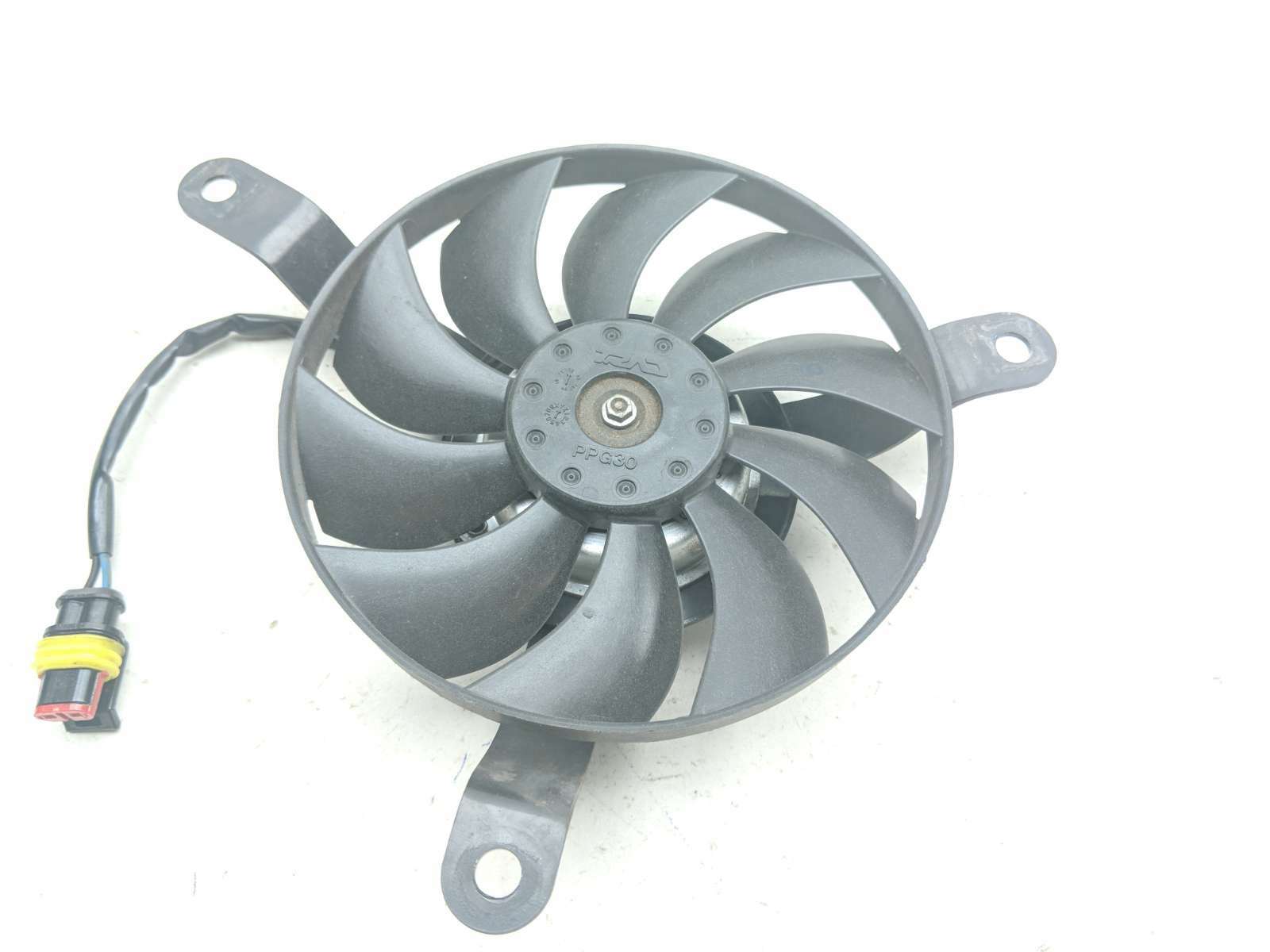 13 Ducati Multistrada 1200 Radiator Cooling Fan (B)