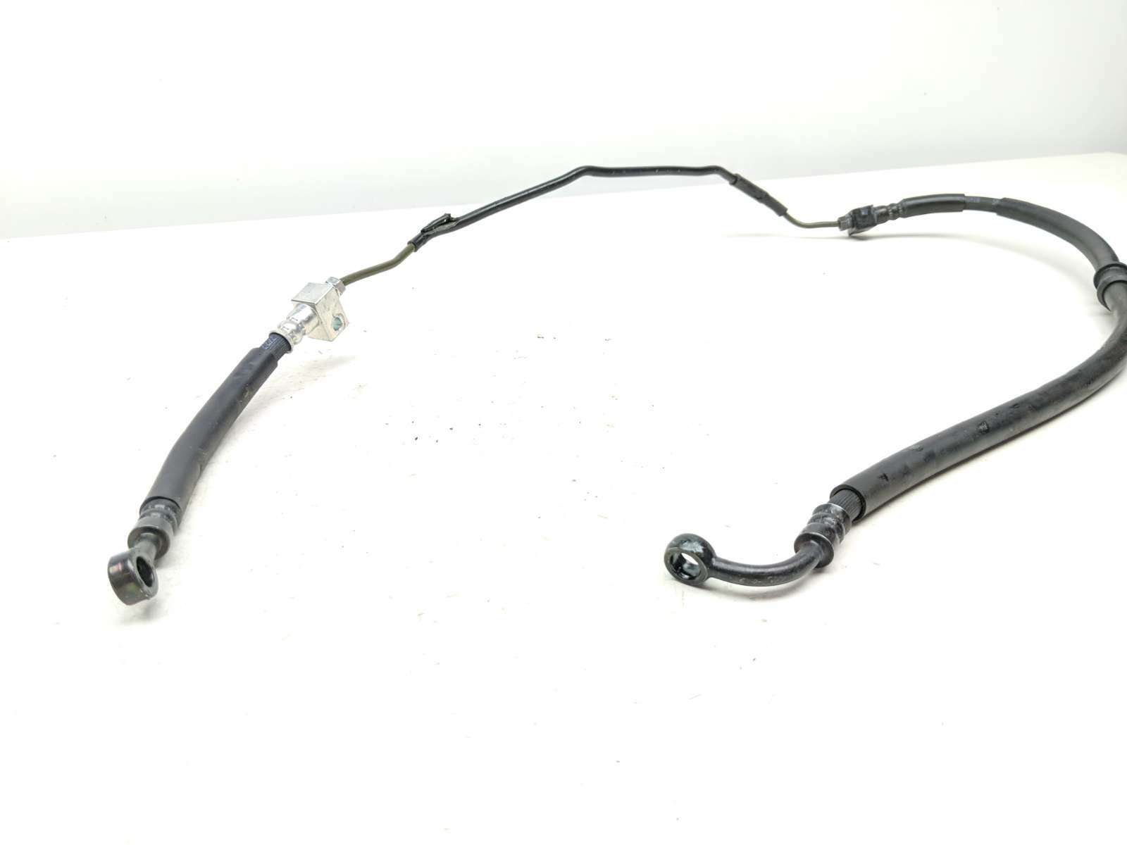 22 Yamaha XSR900 Front Brake Line (A)