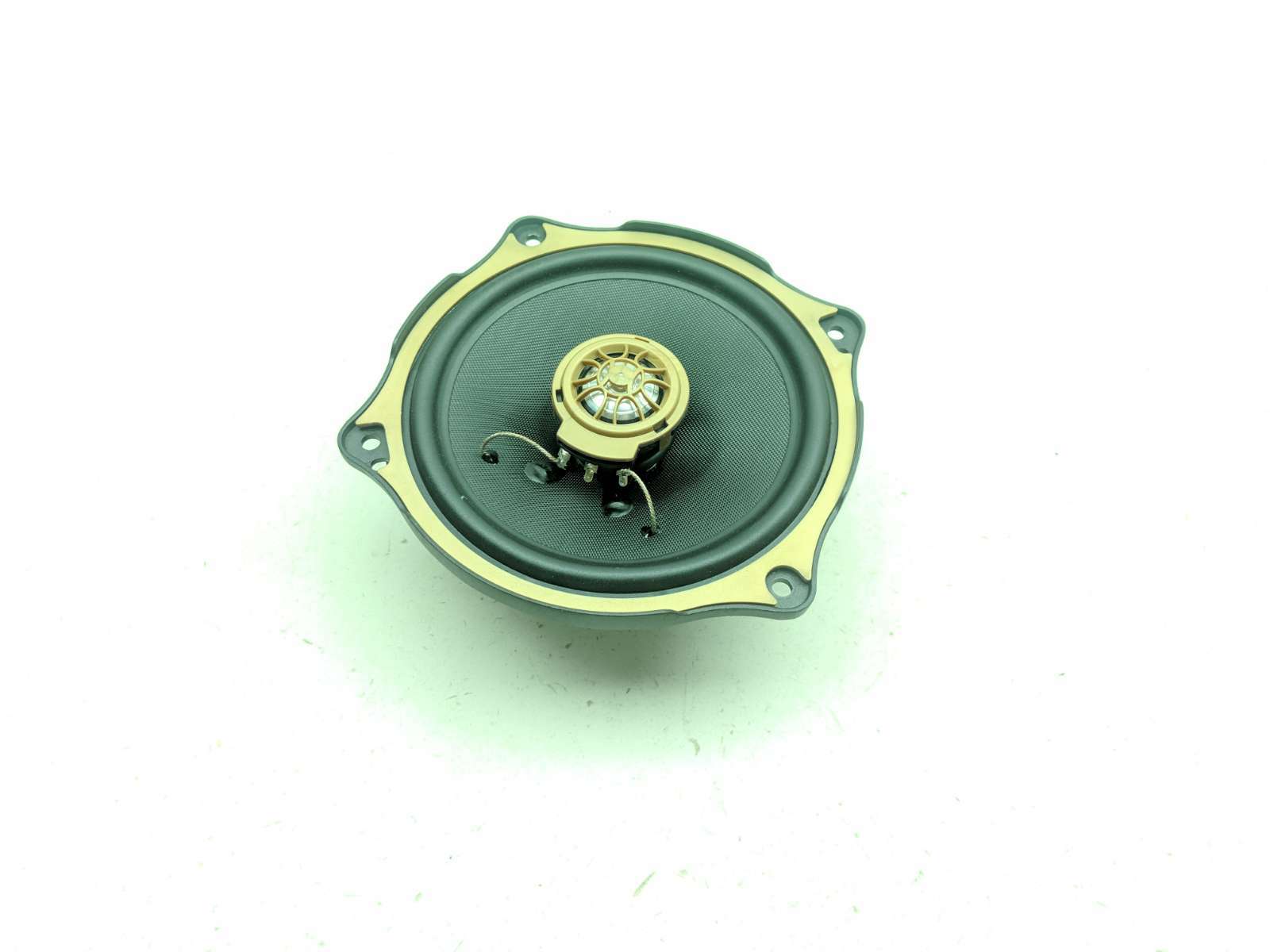 22 BMW R18 BMarshall Gold Series Speaker A