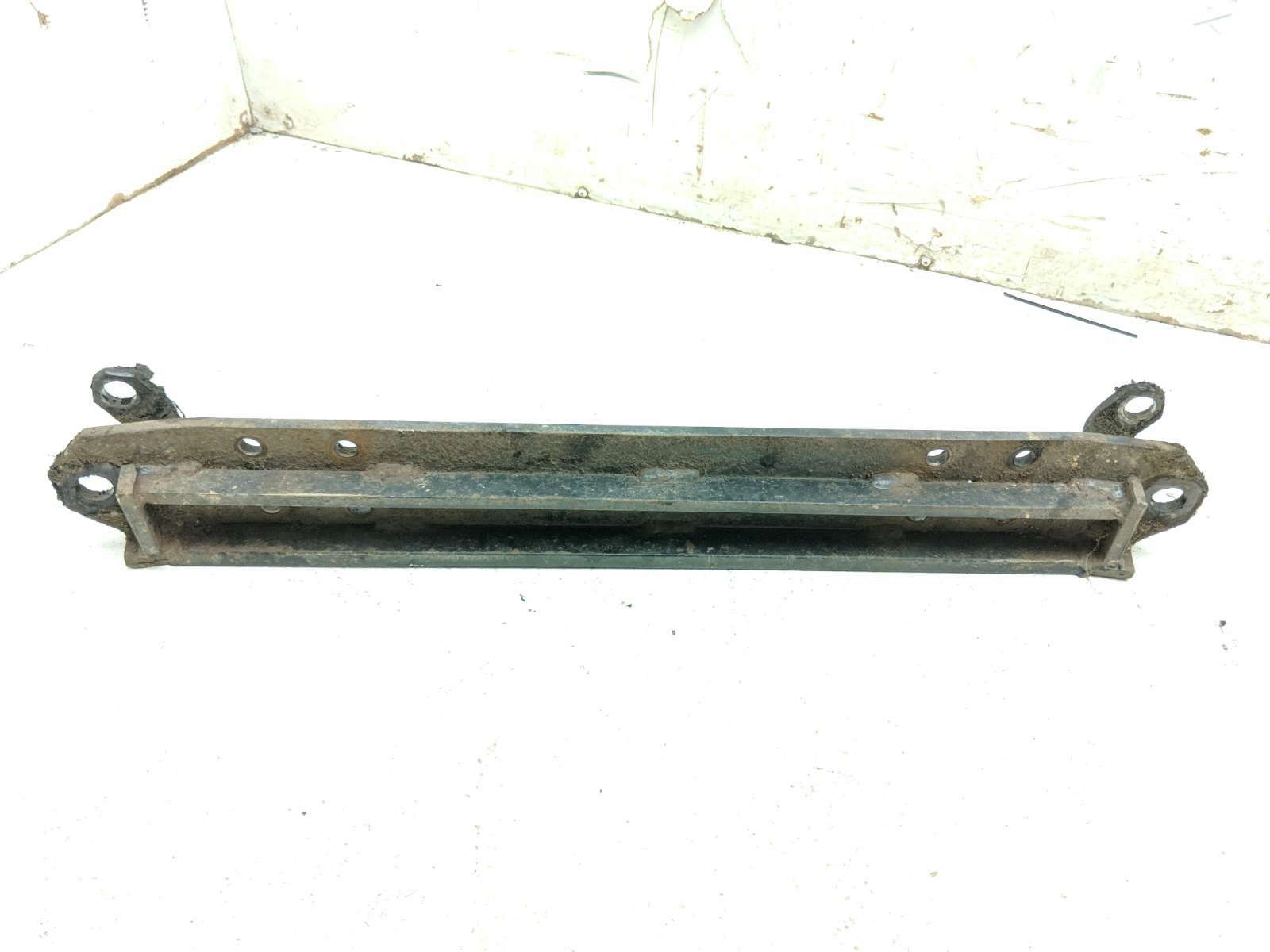 Taylor Dunn B-248 36V Mount Bracket (W)